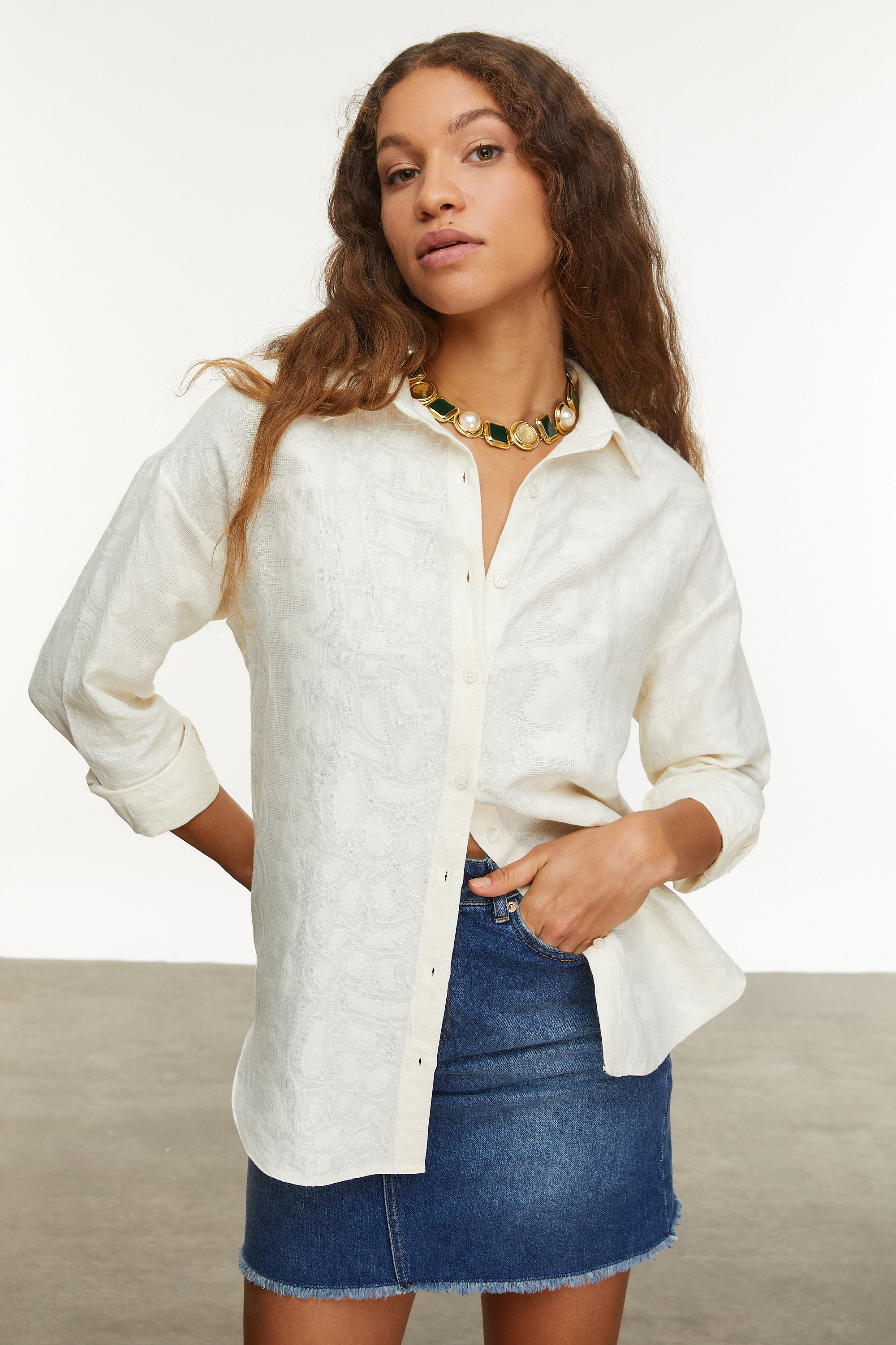 NAKIŞLI OVERSIZE SMART GÖMLEK