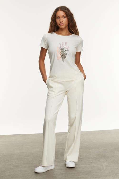  ÇİÇEK BASKILI KISA KOLLU T-SHIRT