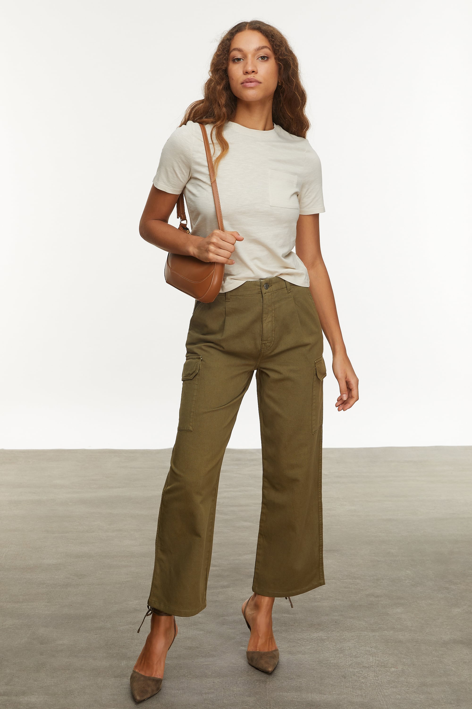 BİSİKLET YAKA KISA KOLLU T-SHIRT