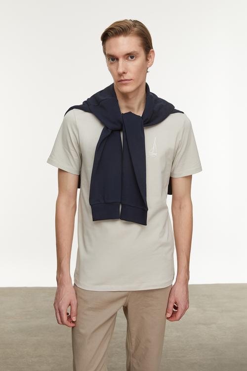  YELKEN BASKILI BİSİKLET YAKA KISA KOLLU T-SHIRT