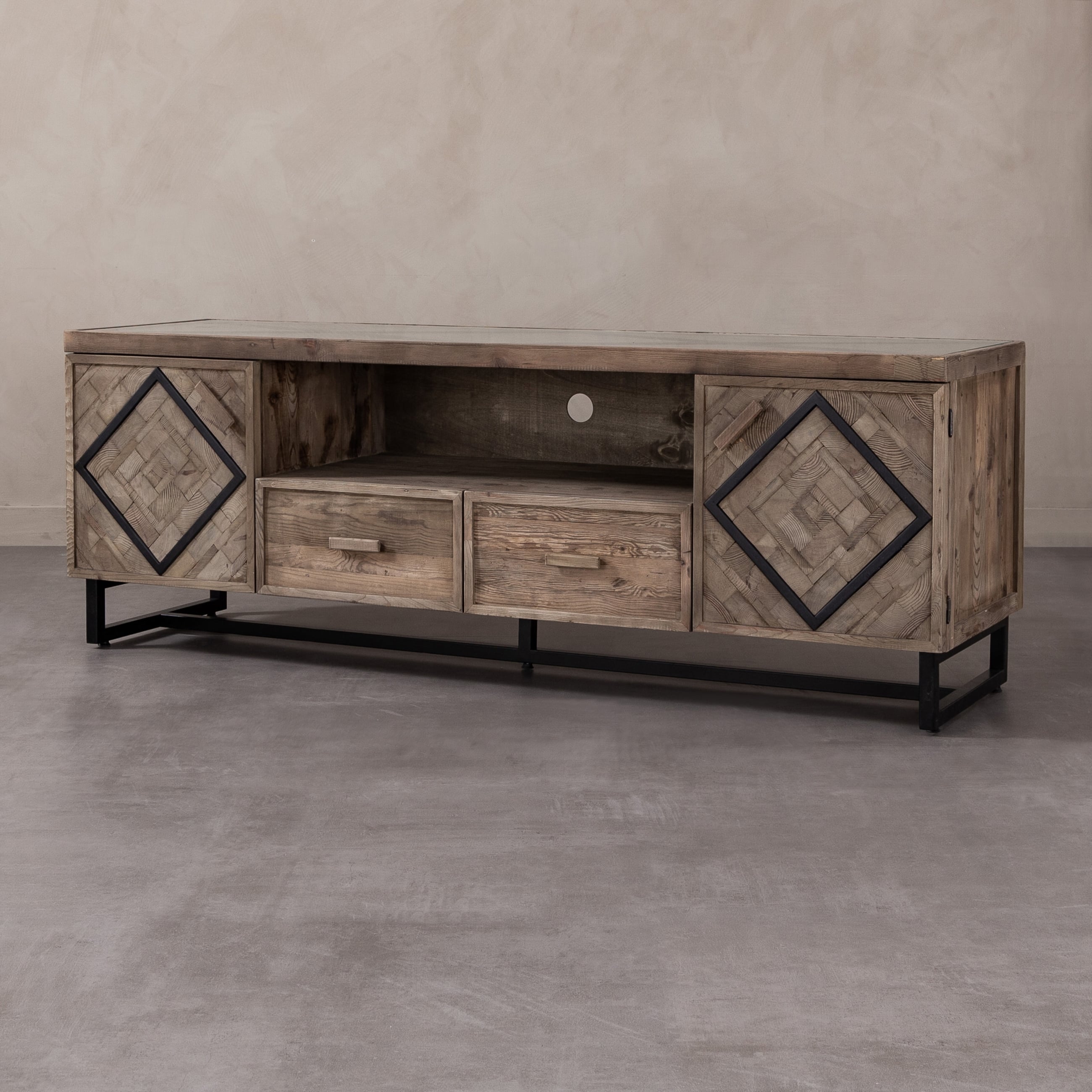 VERTICAL MASİF AHŞAP TV KONSOLU