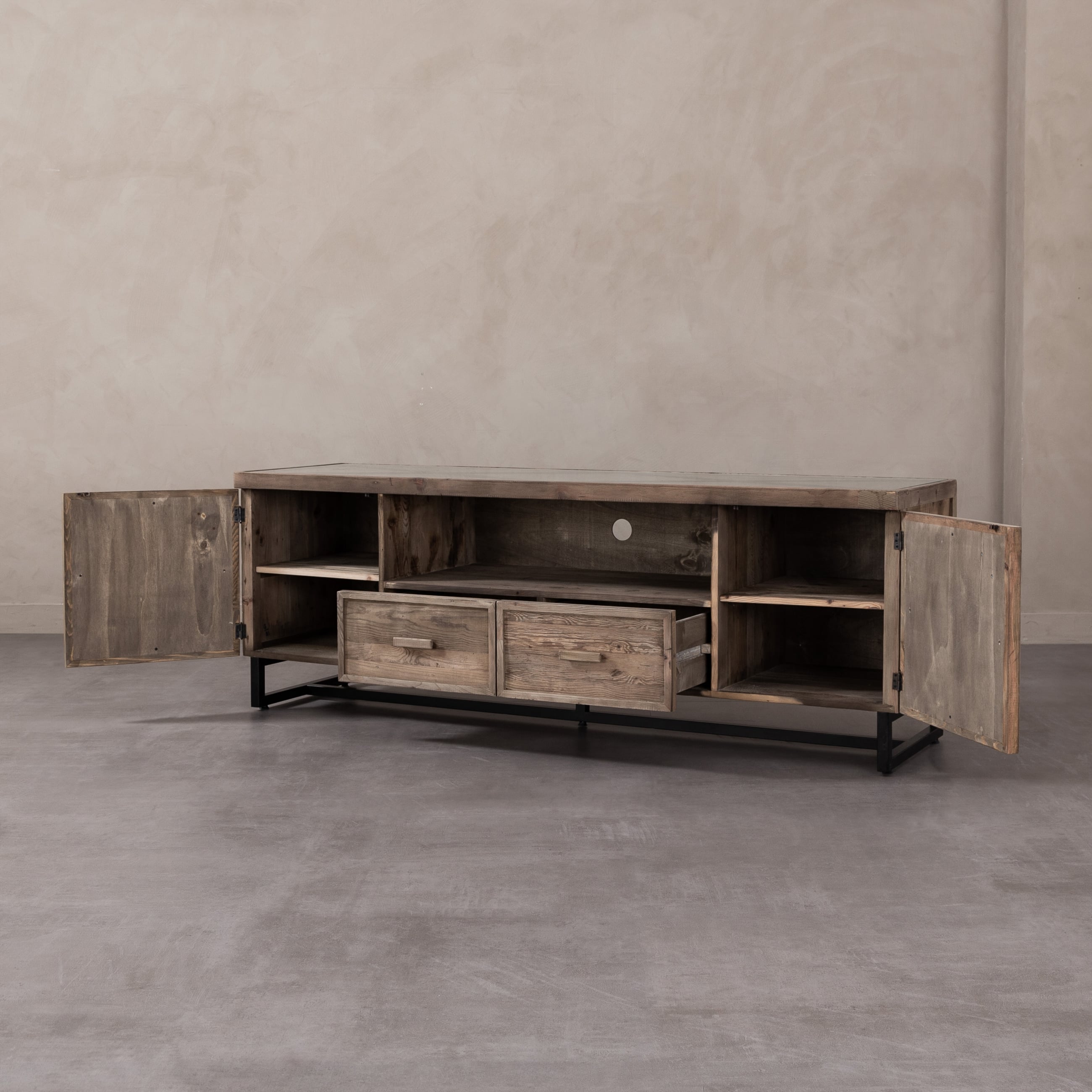 VERTICAL MASİF AHŞAP TV KONSOLU