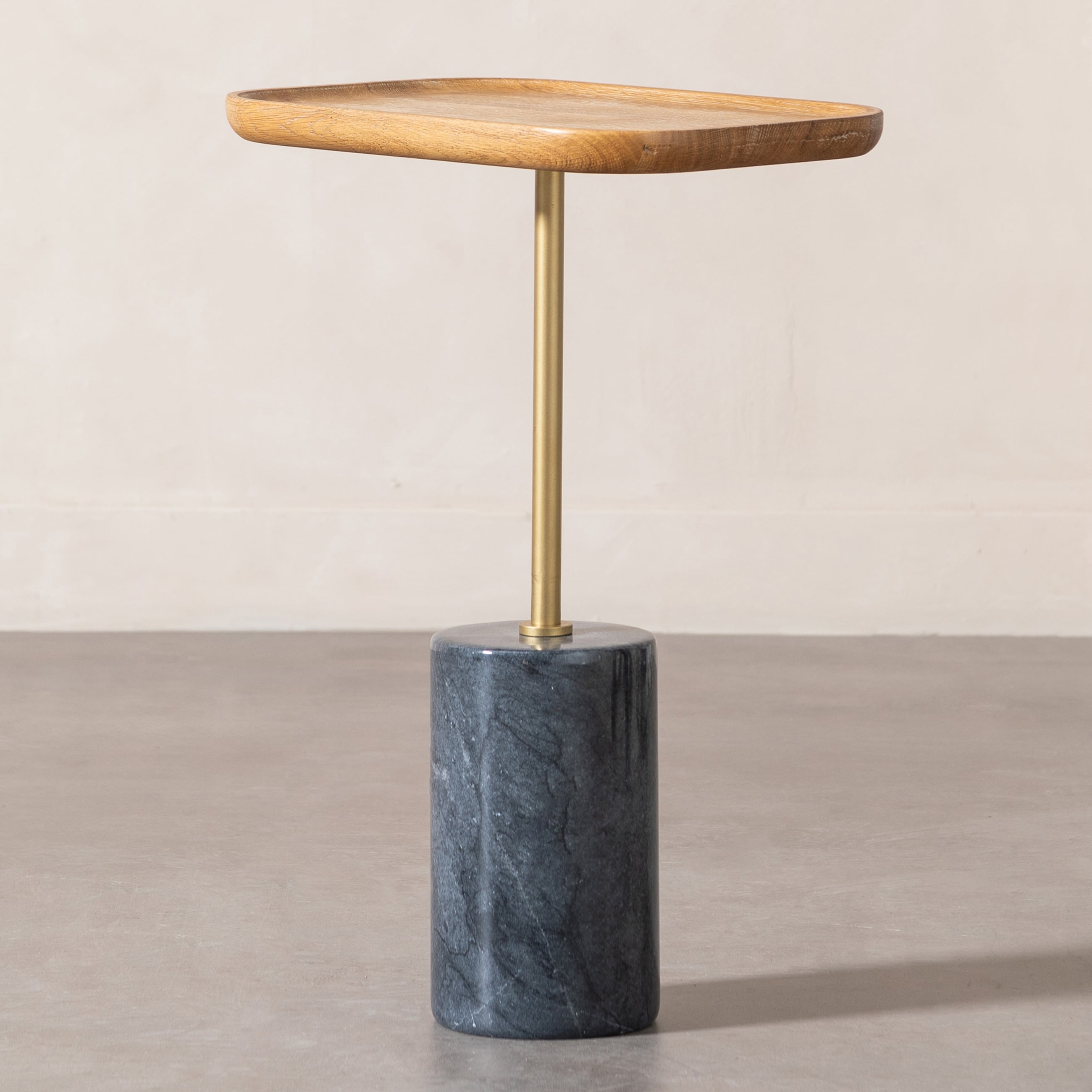 SEKU YAN SEHPA SİYAH MERMER