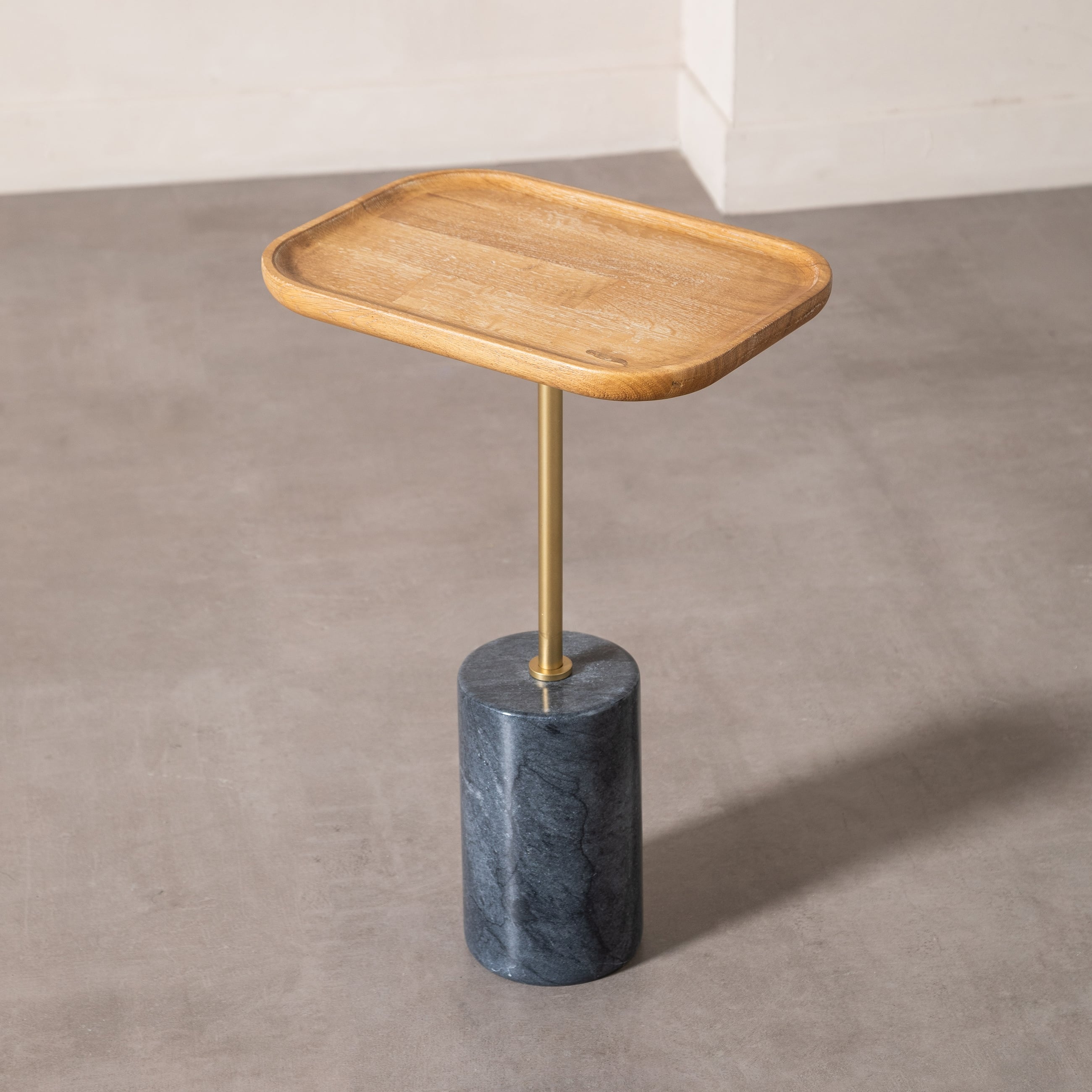 SEKU YAN SEHPA SİYAH MERMER