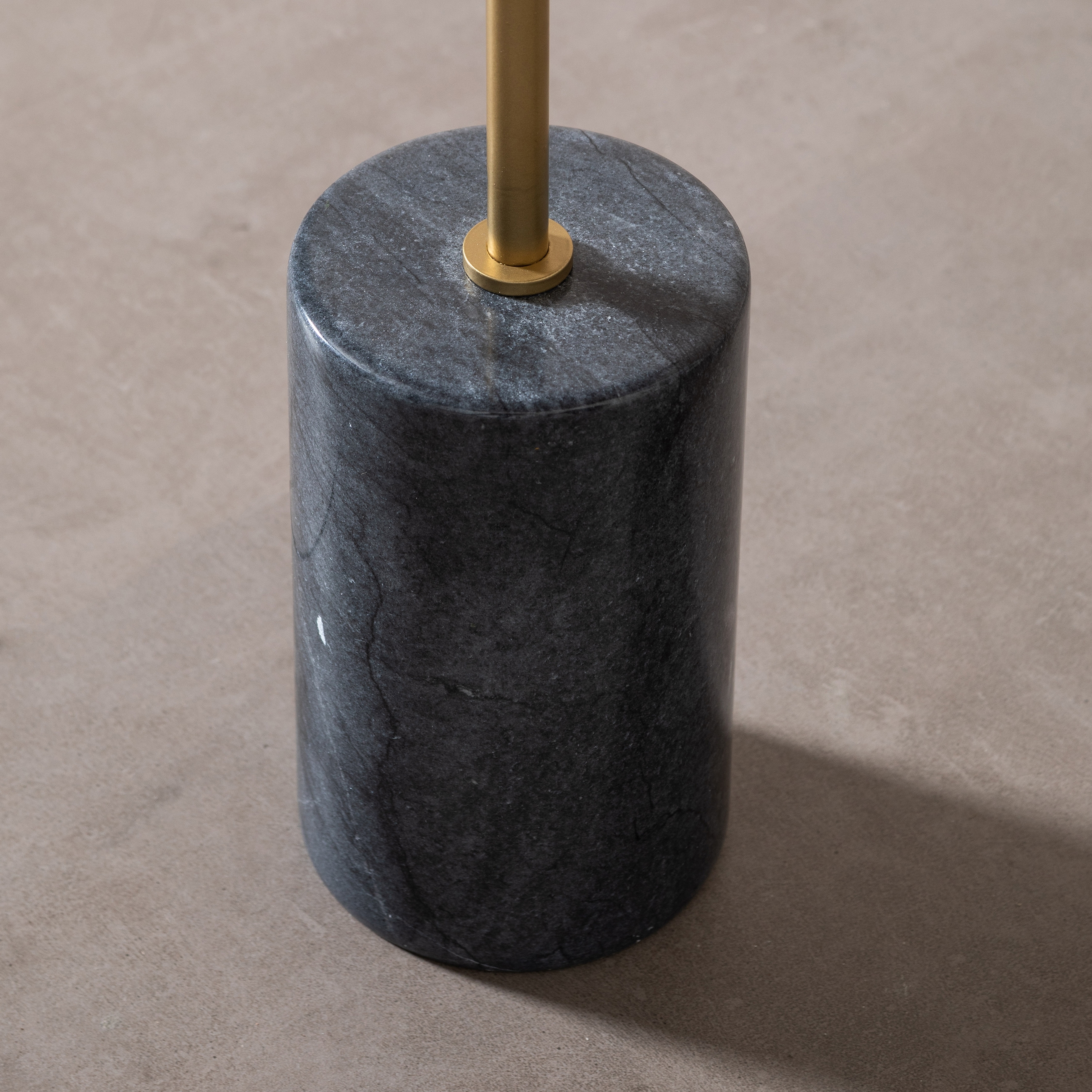 SEKU YAN SEHPA SİYAH MERMER