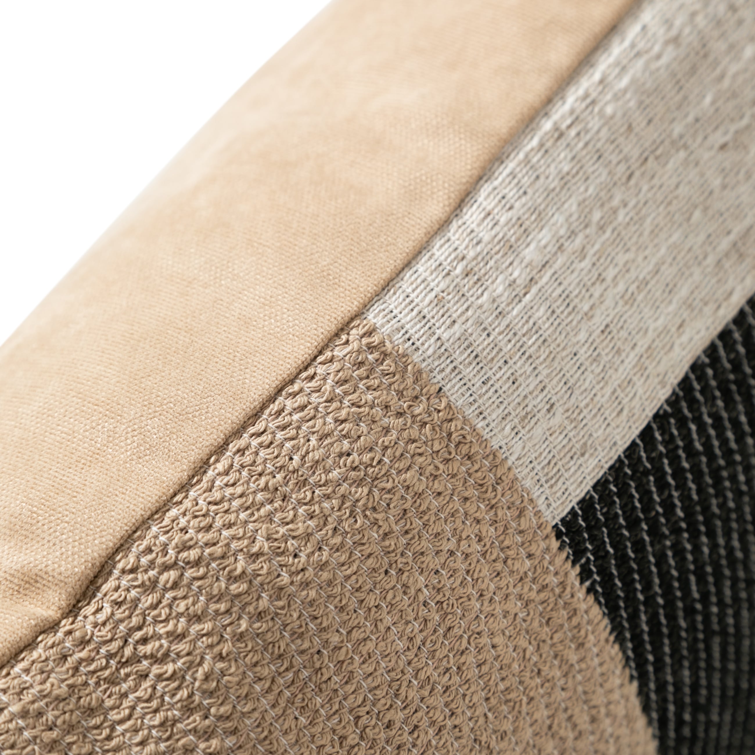 AVA PATCH KIRLENT SİYAH BEJ 50X50