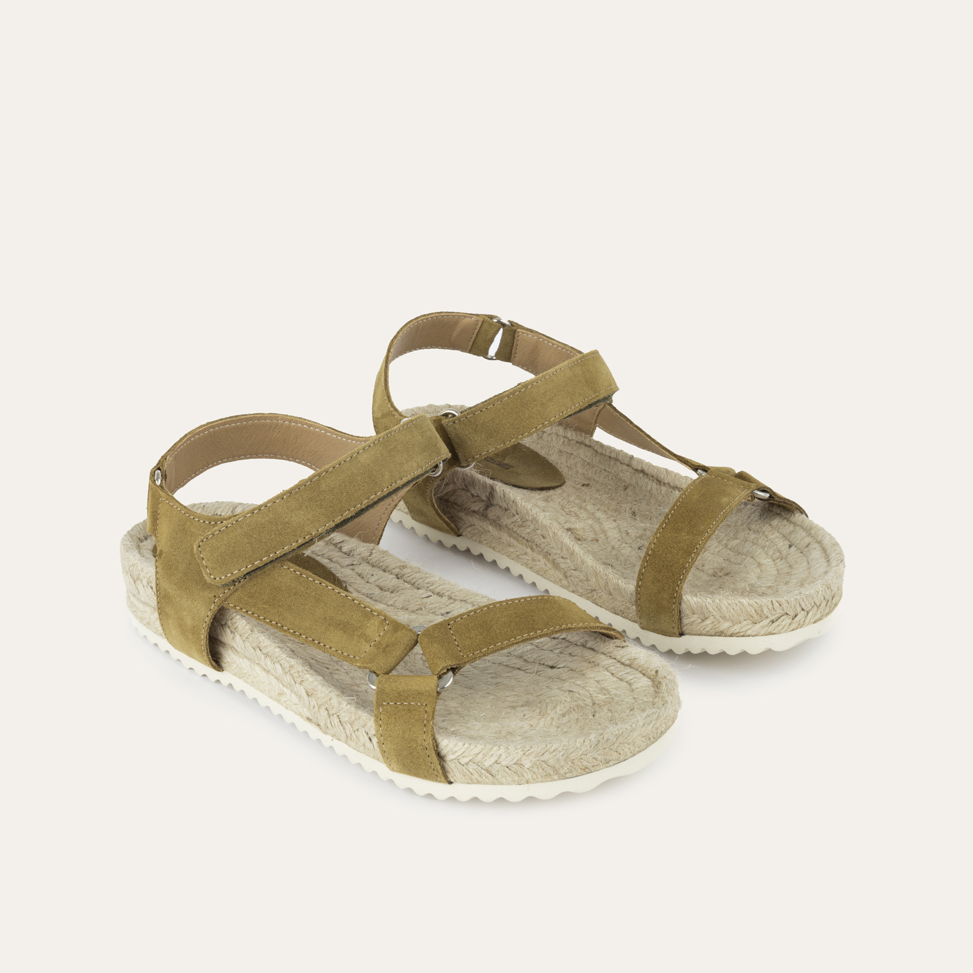 BANTLI SÜET SANDALET