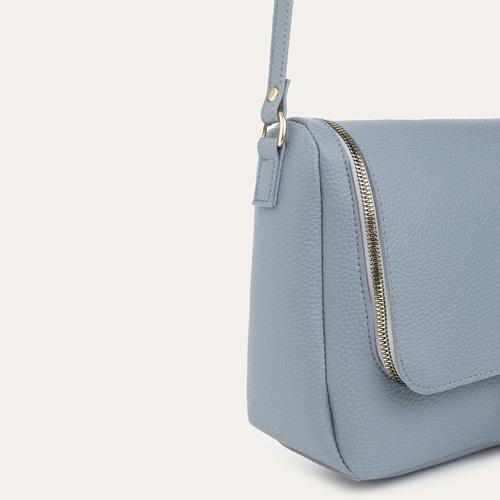  DERİ GÖRÜNÜMLÜ OMUZ ÇANTASI