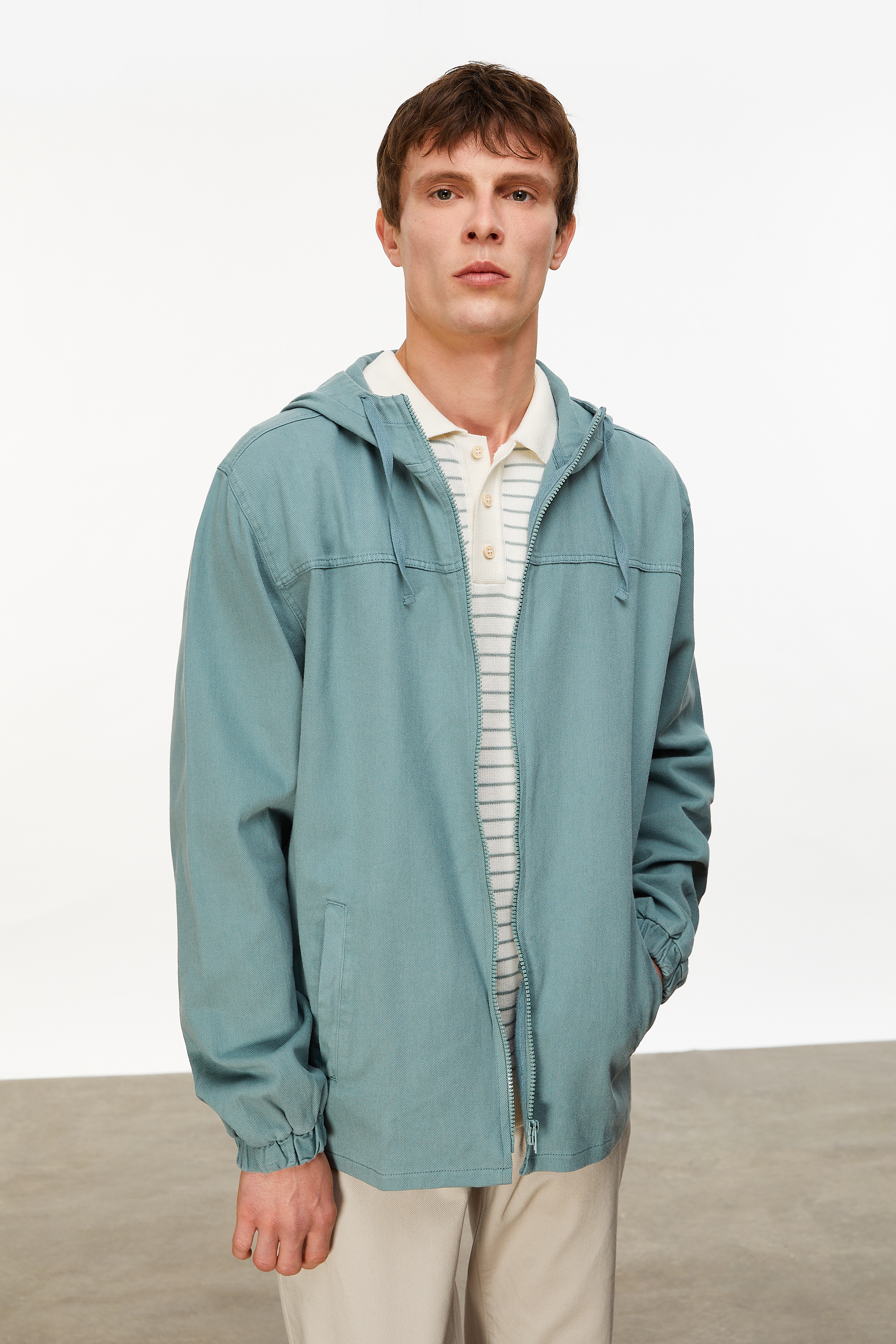 KAPÜŞONLU CASUAL CEKET