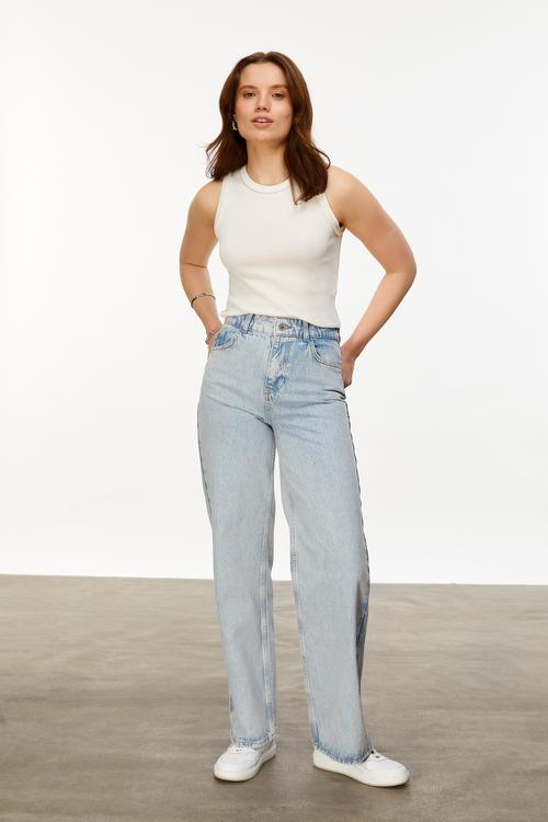  BİSİKLET YAKA KOLSUZ TRİKO