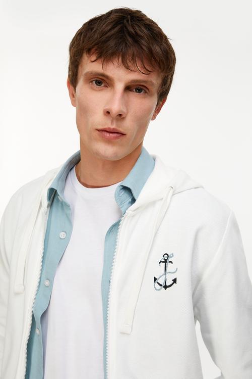  ÇAPA NAKIŞLI KAPÜŞONLU SWEATSHIRT