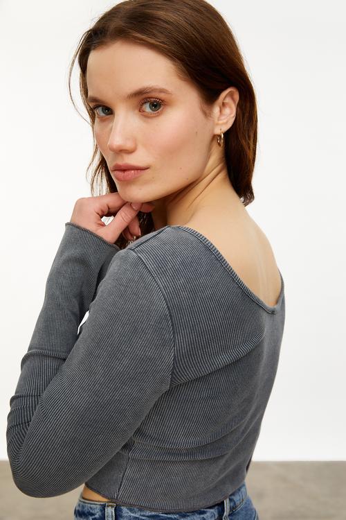  FİTİLLİ AÇIK YAKA UZUN KOLLU T-SHIRT