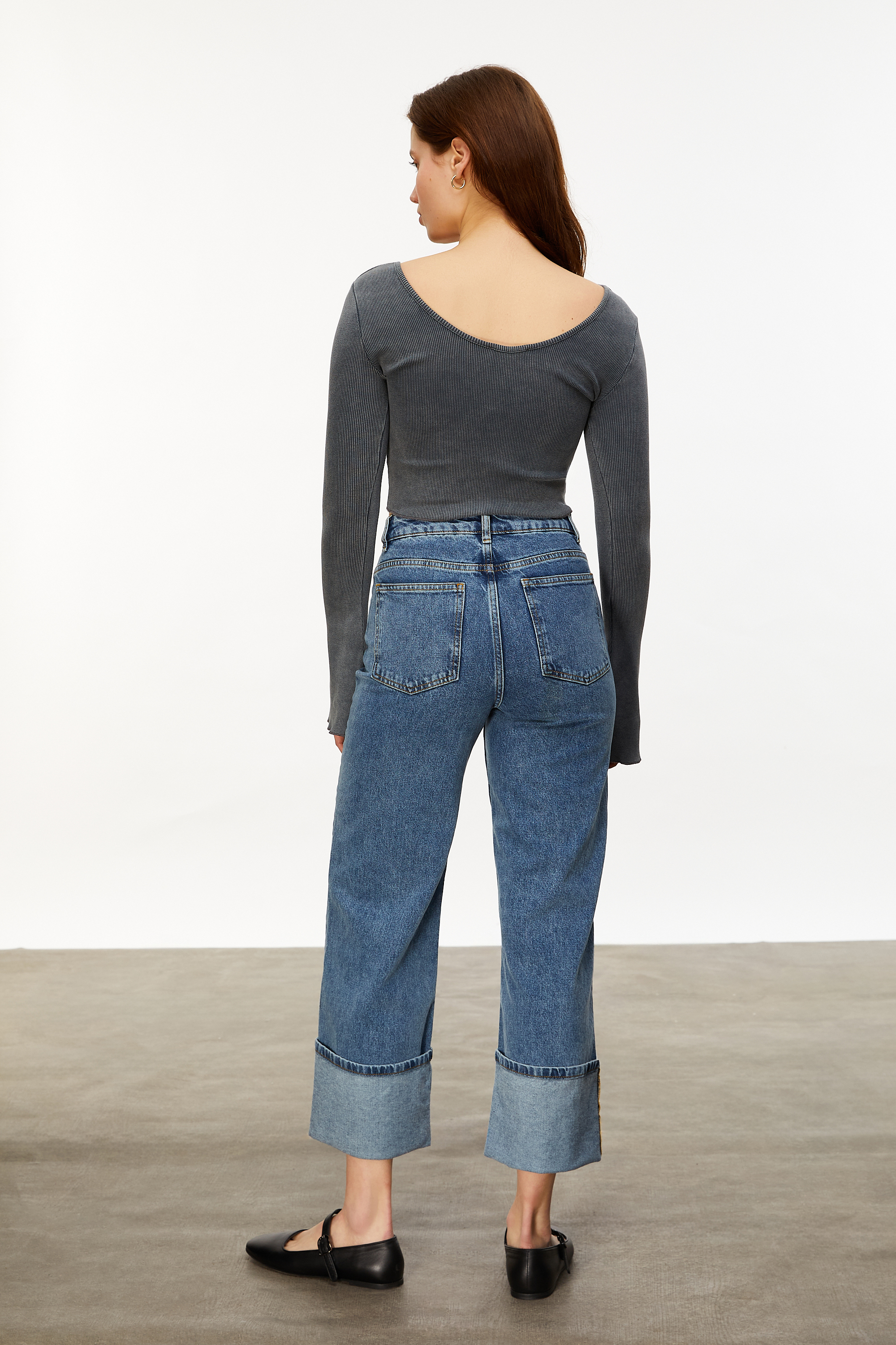 FİTİLLİ AÇIK YAKA UZUN KOLLU T-SHIRT