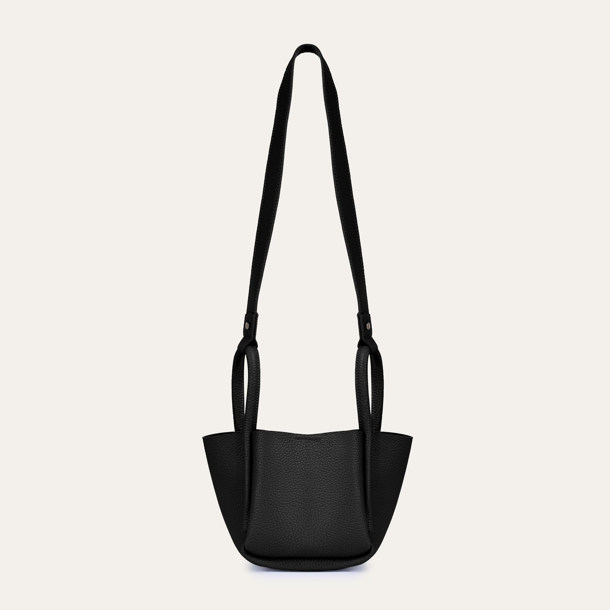 DERİ GÖRÜNÜMLÜ OMUZ ÇANTASI