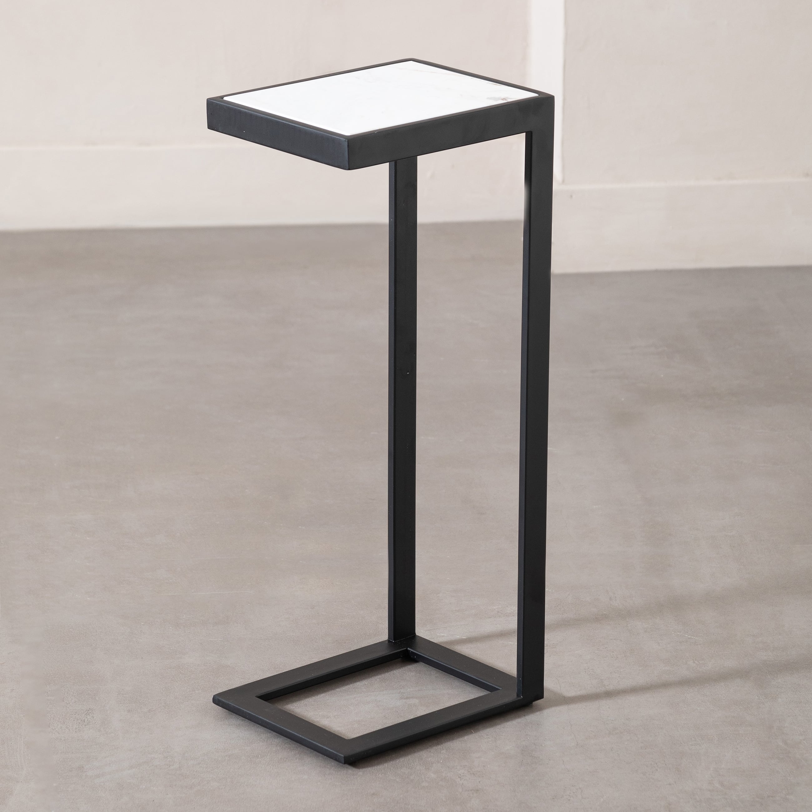 LUKE YAN SEHPA SİYAH AYAK