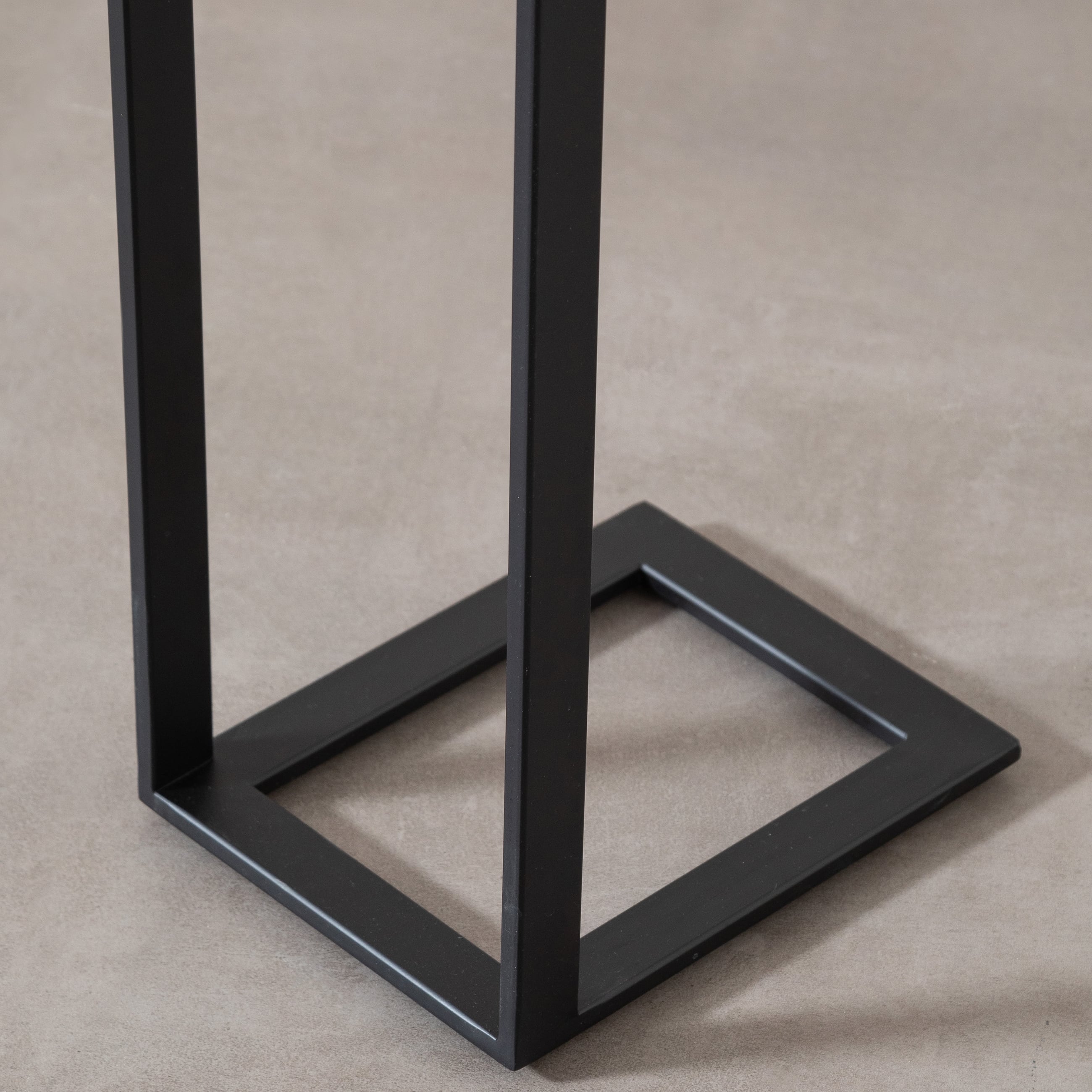 LUKE YAN SEHPA SİYAH AYAK