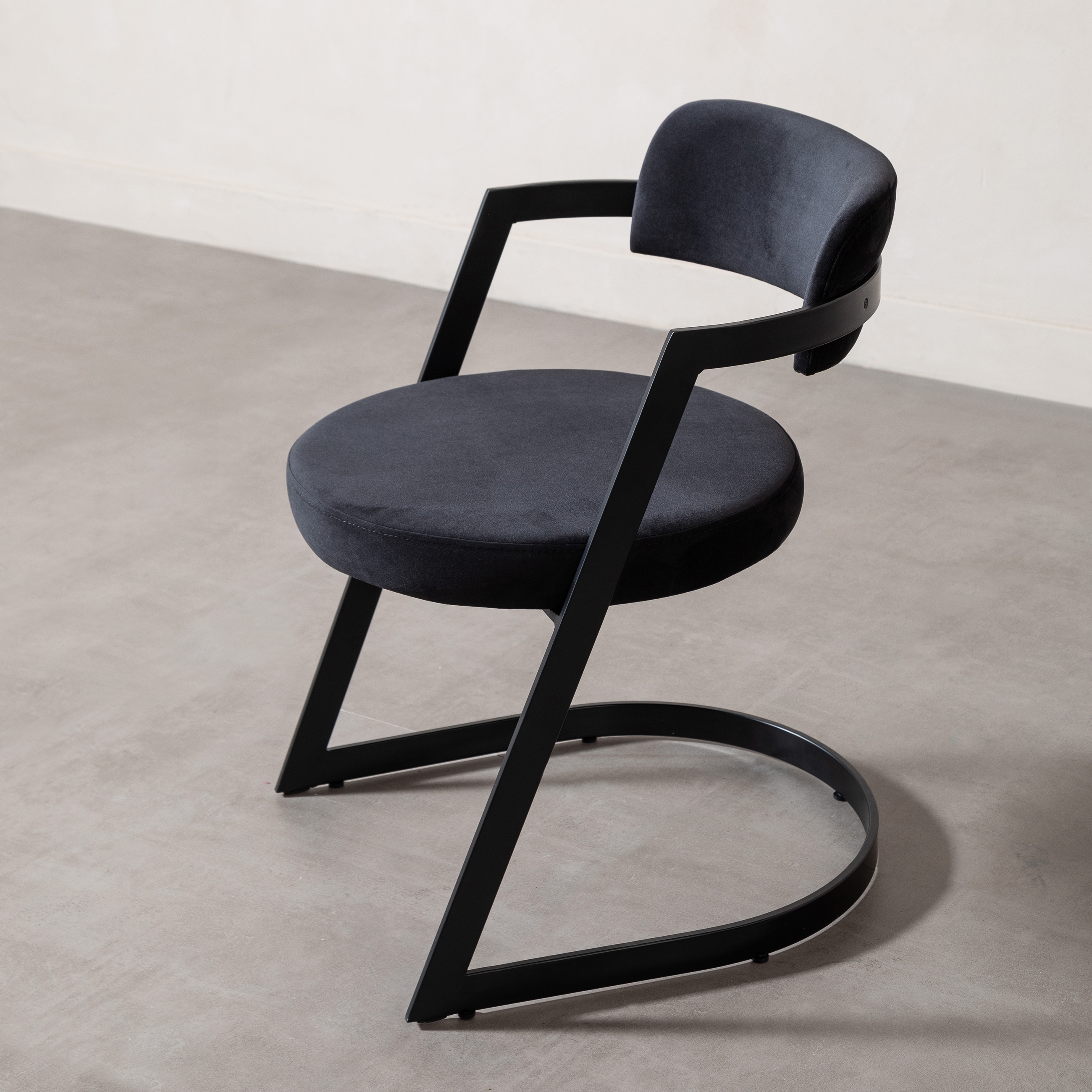 COCO SANDALYE SİYAH