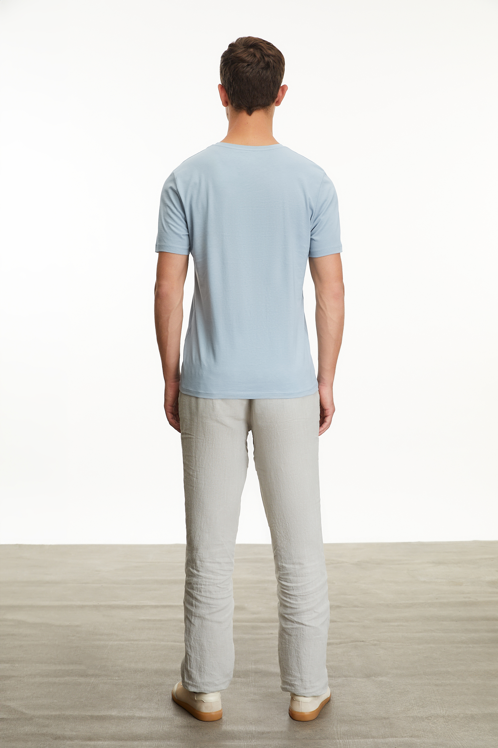 BİSİKLET YAKA KISA KOLLU T-SHIRT