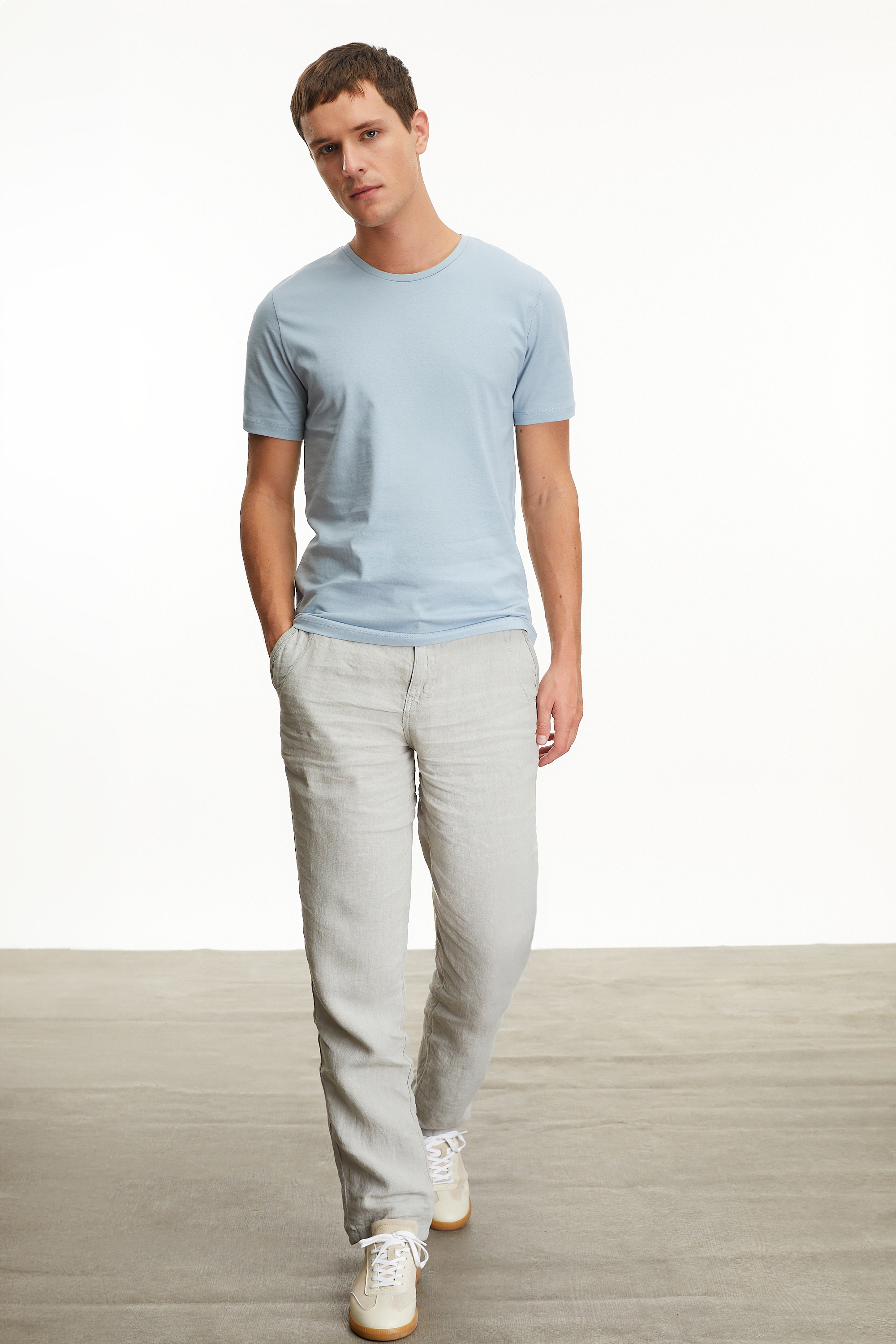 BİSİKLET YAKA KISA KOLLU T-SHIRT