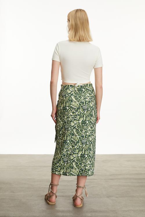  BAĞLAMA DETAYLI CROP T-SHIRT