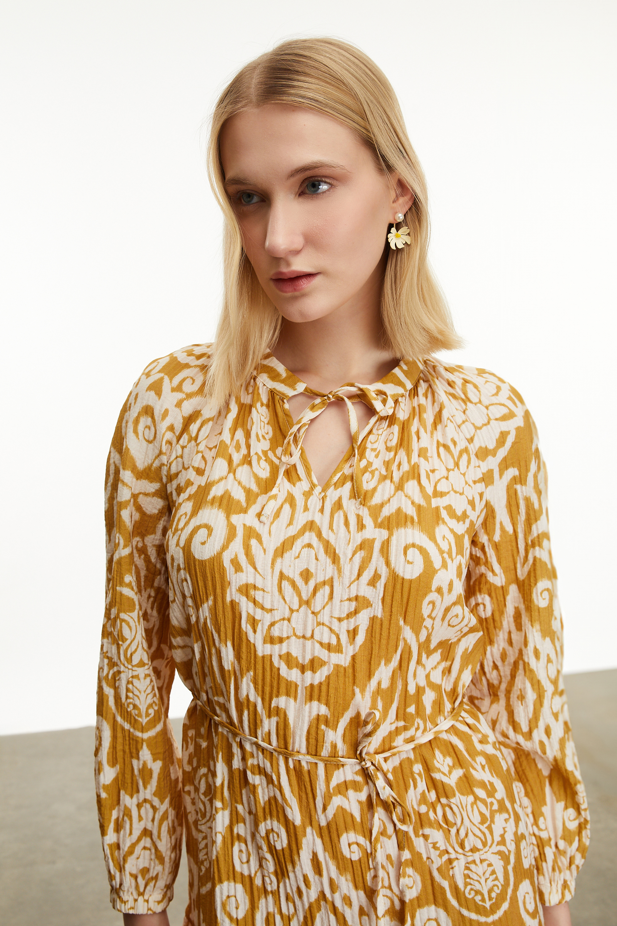 ETNİK DESENLİ MİNİ KLOŞ ELBİSE