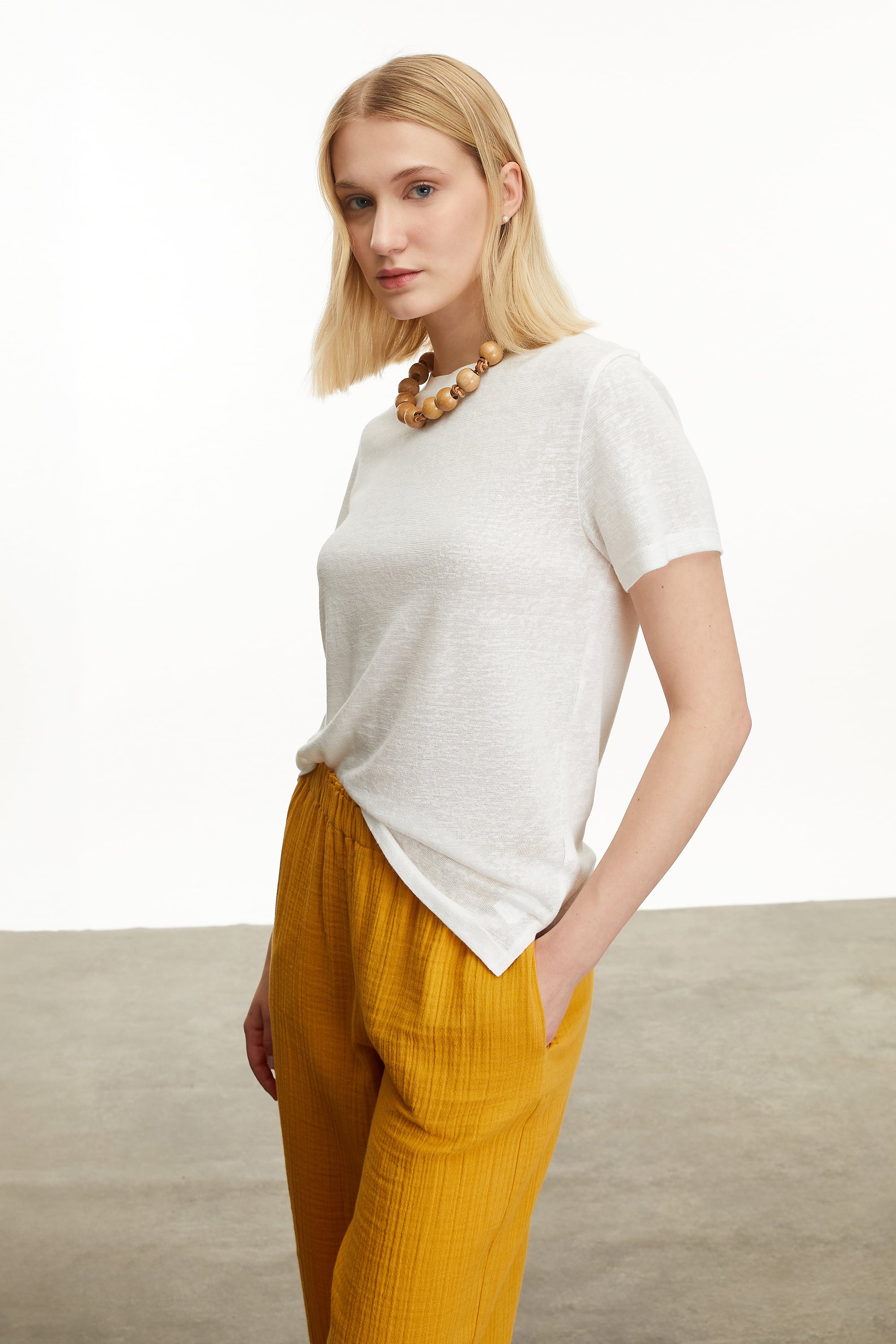 U YAKA KISA KOLLU T-SHIRT