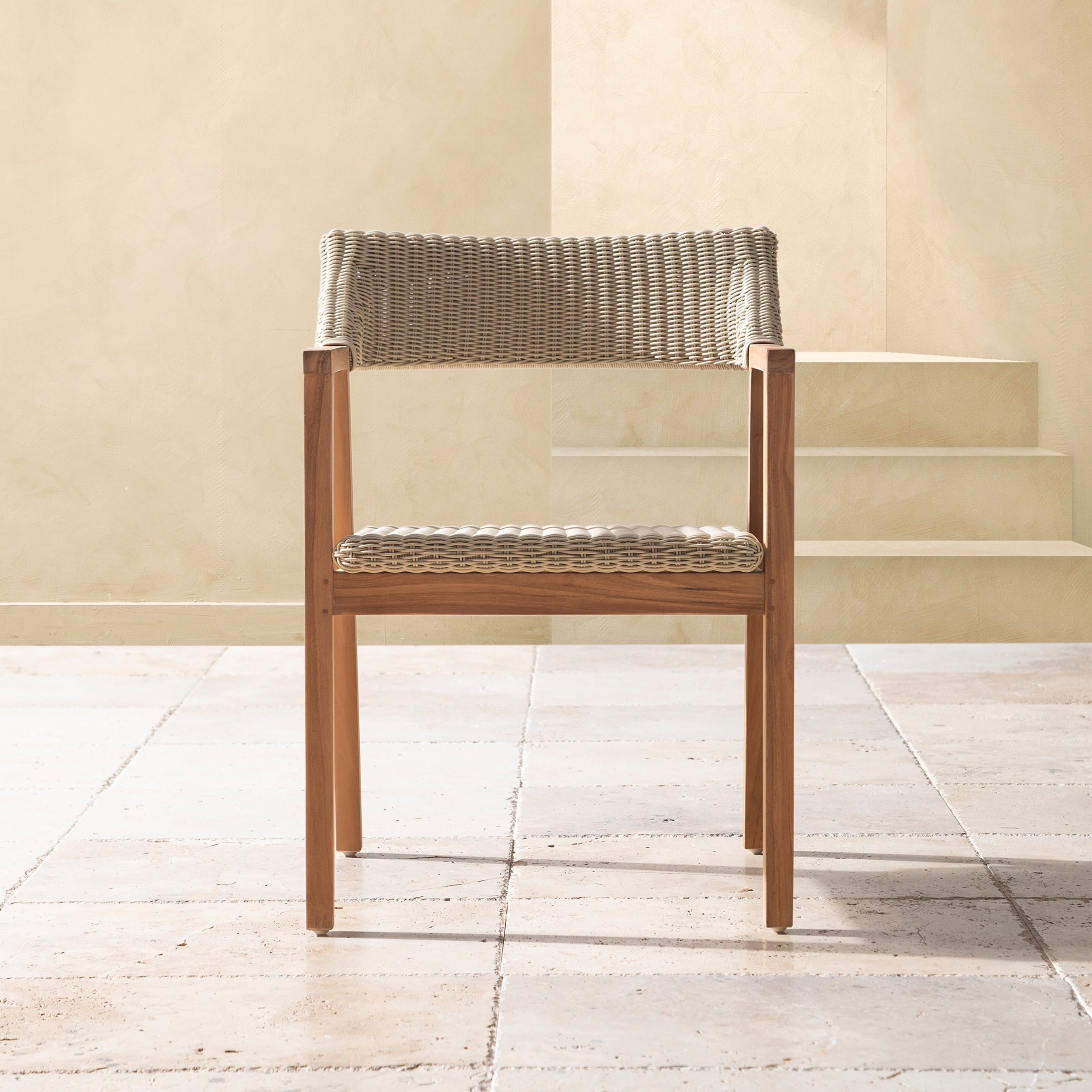 ZENA KOLÇAKLI SANDALYE