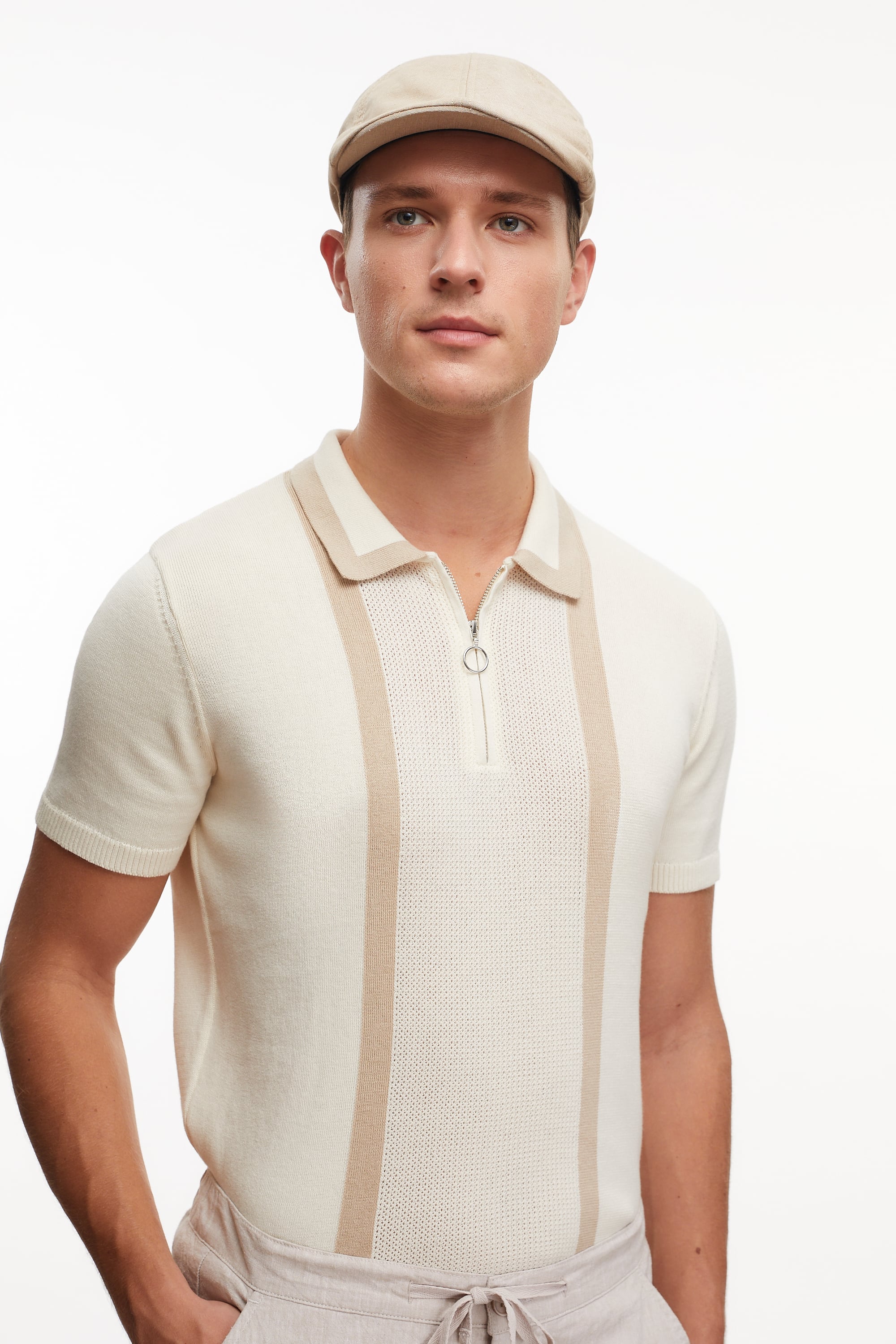 RENK BLOKLU POLO YAKA KISA KOLLU TRİKO