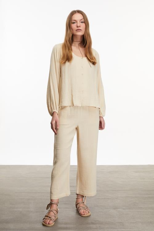  UZUN KOLLU MÜSLİN BLUZ