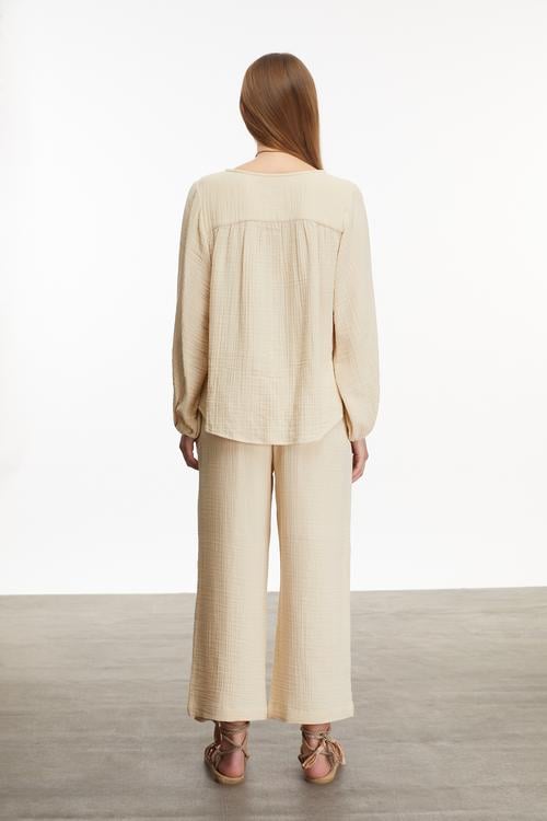  UZUN KOLLU MÜSLİN BLUZ