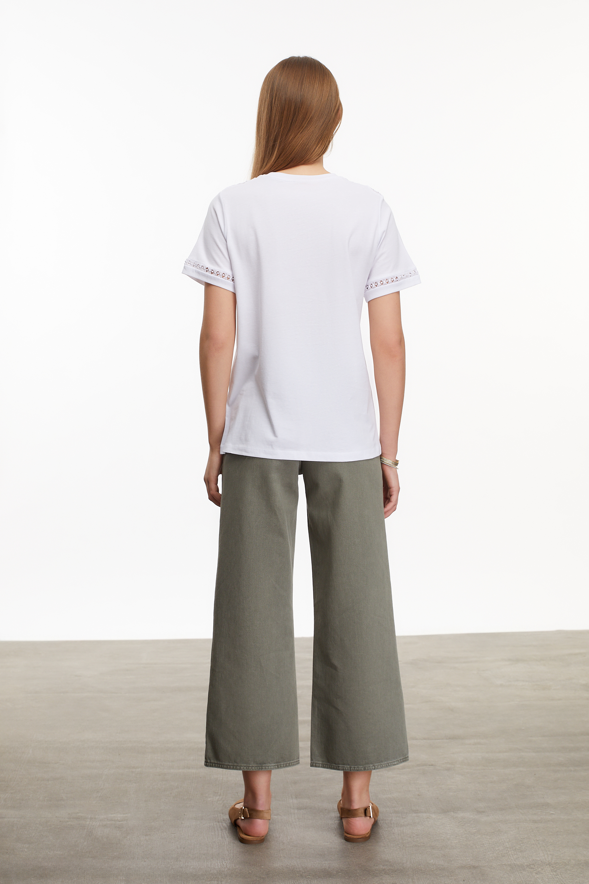 BİSİKLET YAKA KISA KOLLU T-SHIRT