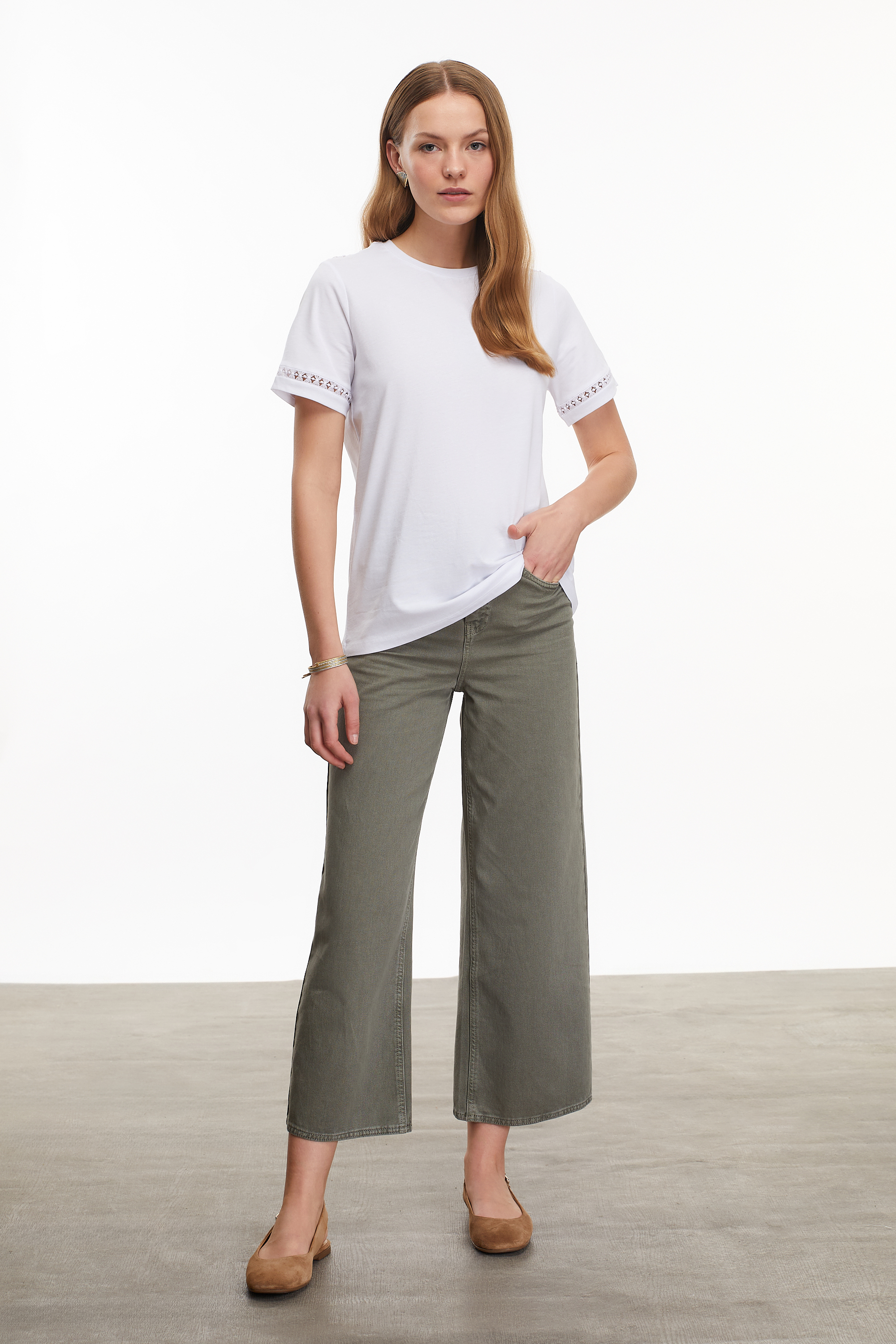 BİSİKLET YAKA KISA KOLLU T-SHIRT