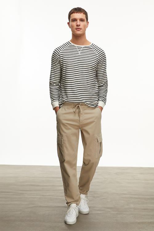  ÇİZGİLİ BİSİKLET YAKA SWEATSHIRT