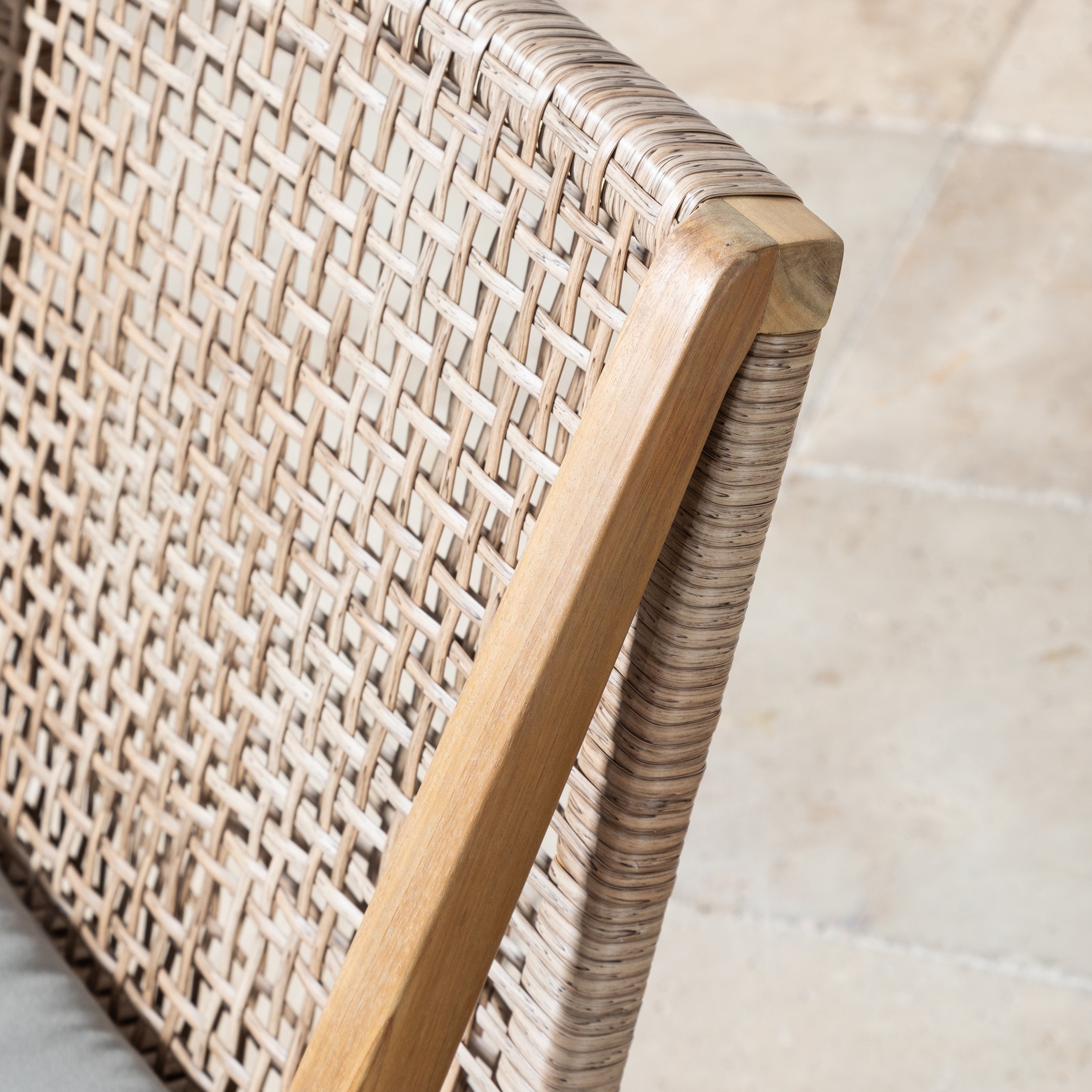 CALP KOLÇAKLI SANDALYE