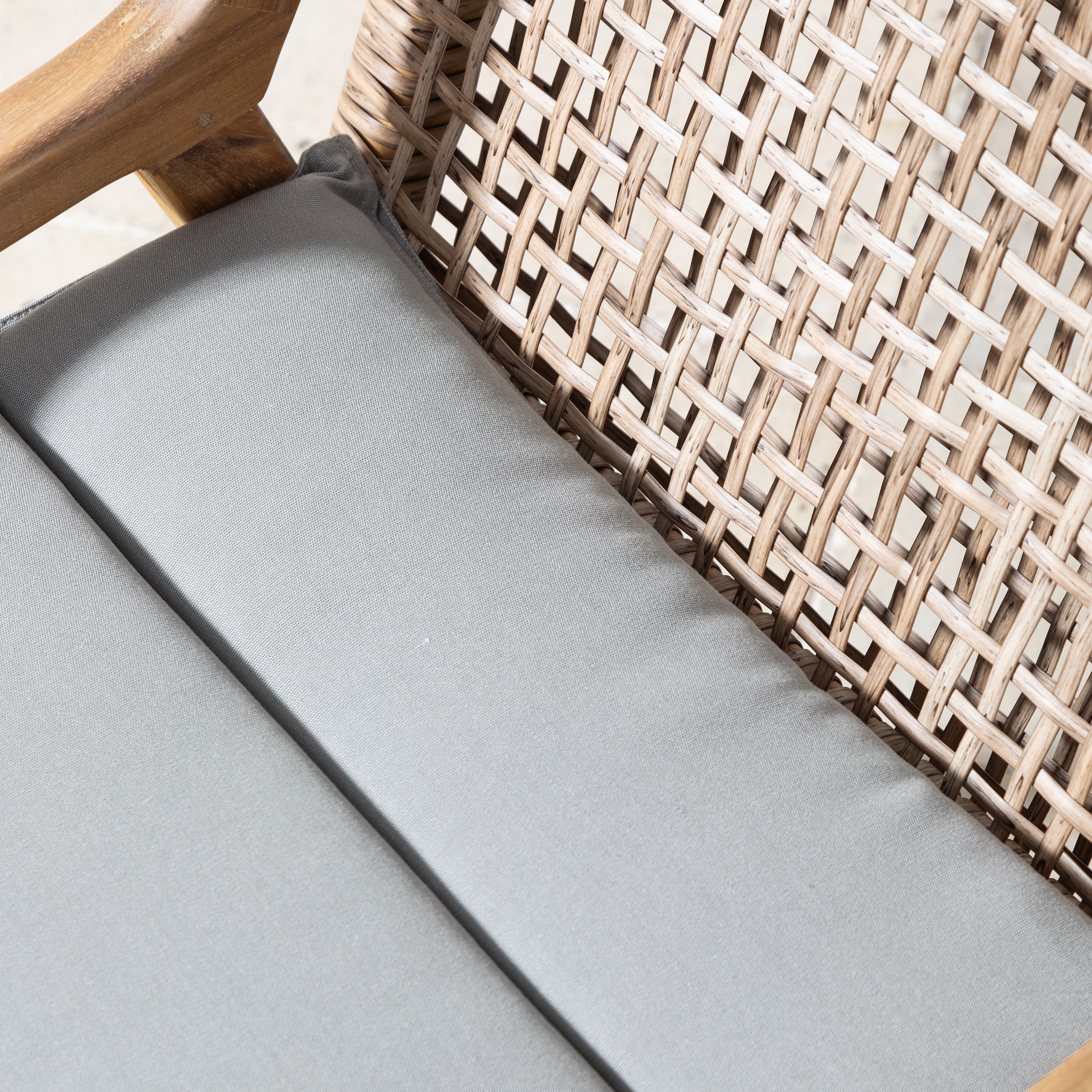 CALP KOLÇAKLI SANDALYE