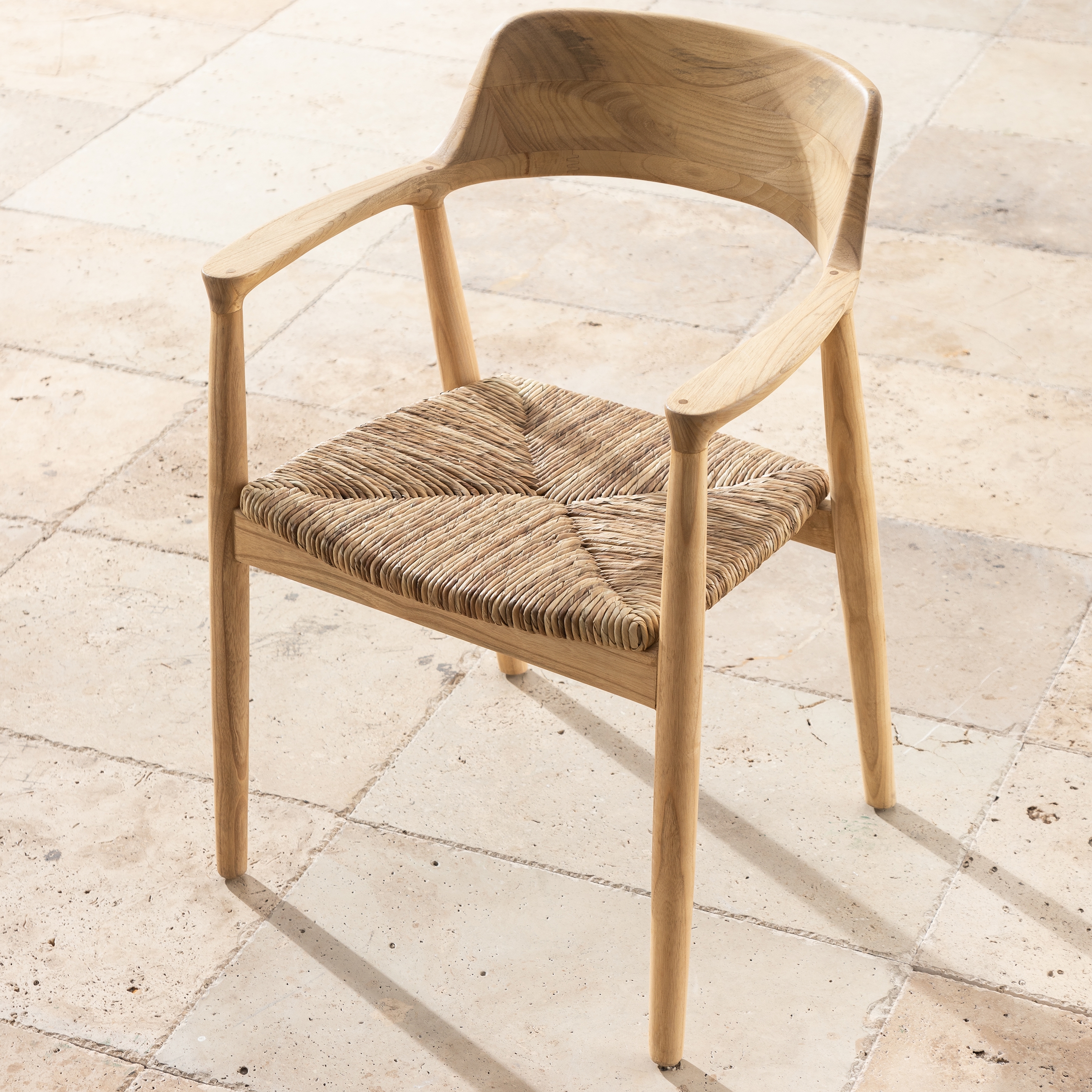 GAFA KOLÇAKLI  SANDALYE