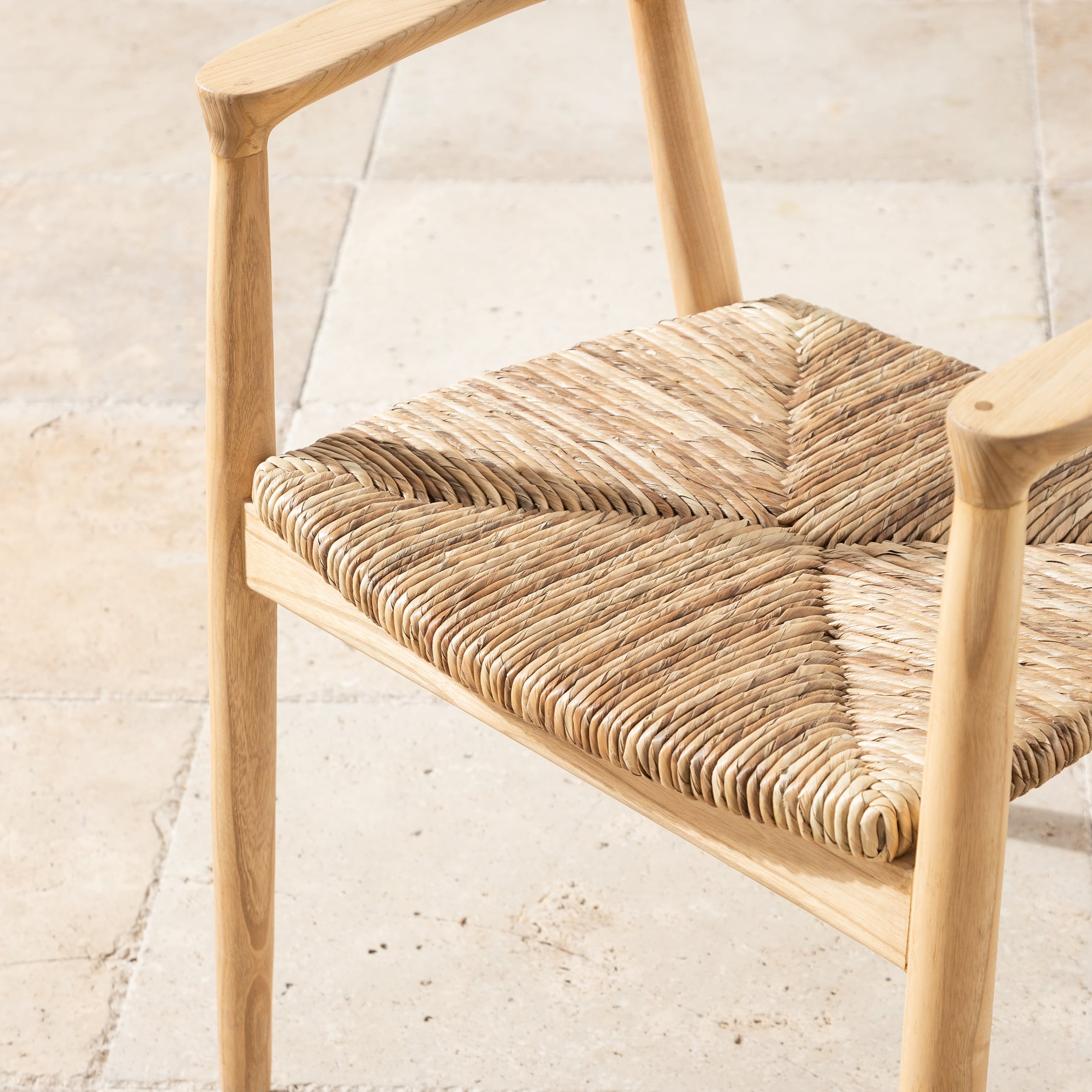 GAFA KOLÇAKLI  SANDALYE