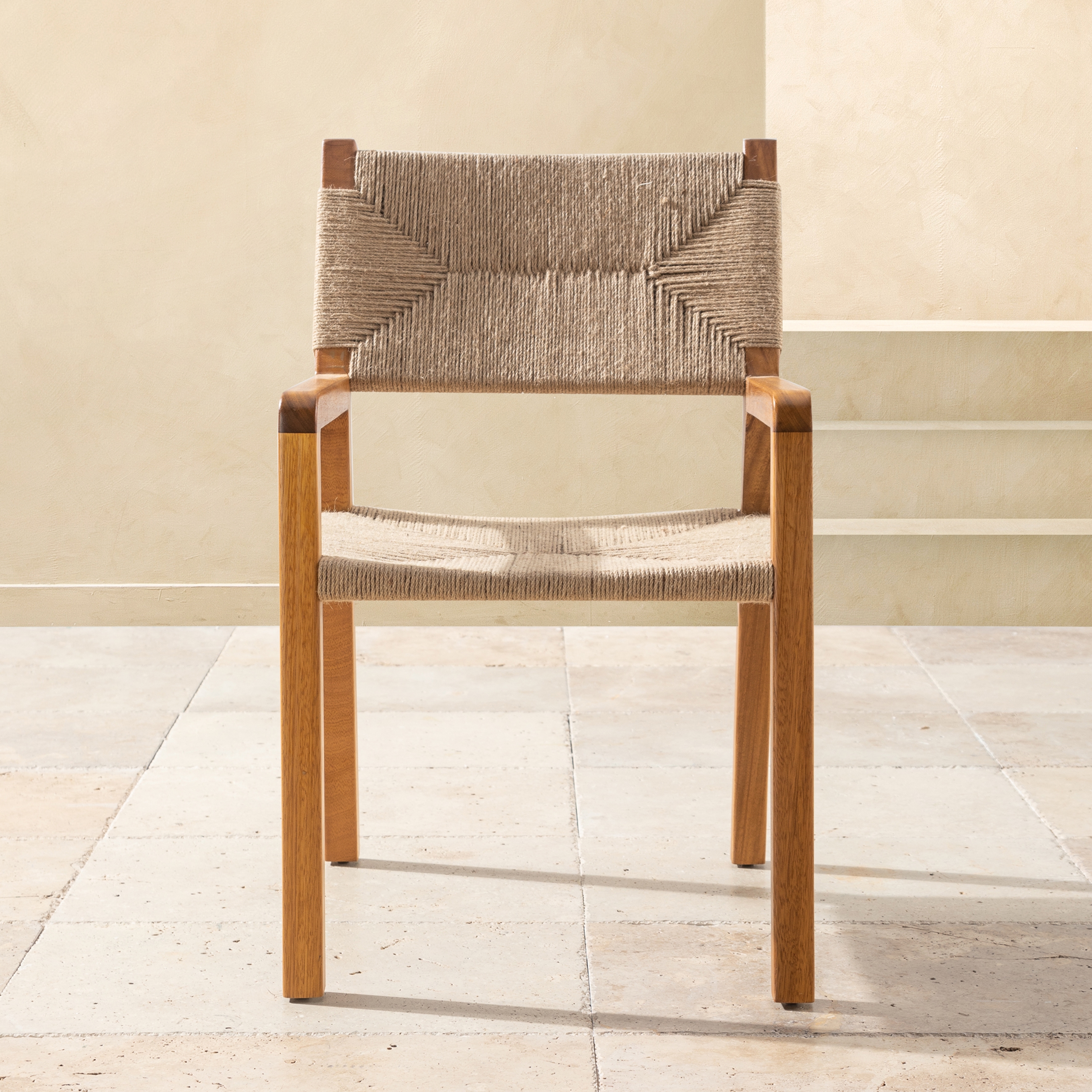 FOLK KOLÇAKLI SANDALYE