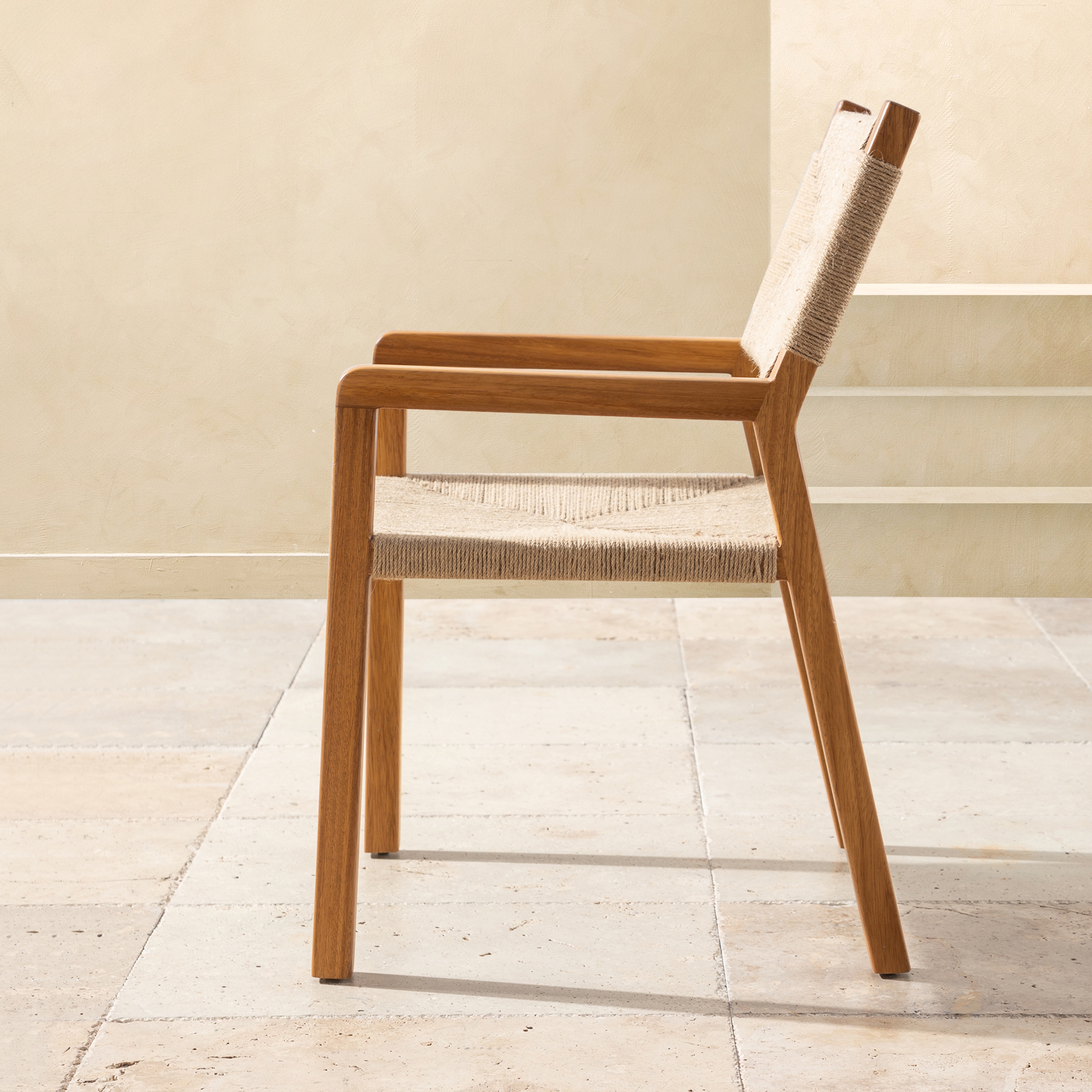 FOLK KOLÇAKLI SANDALYE