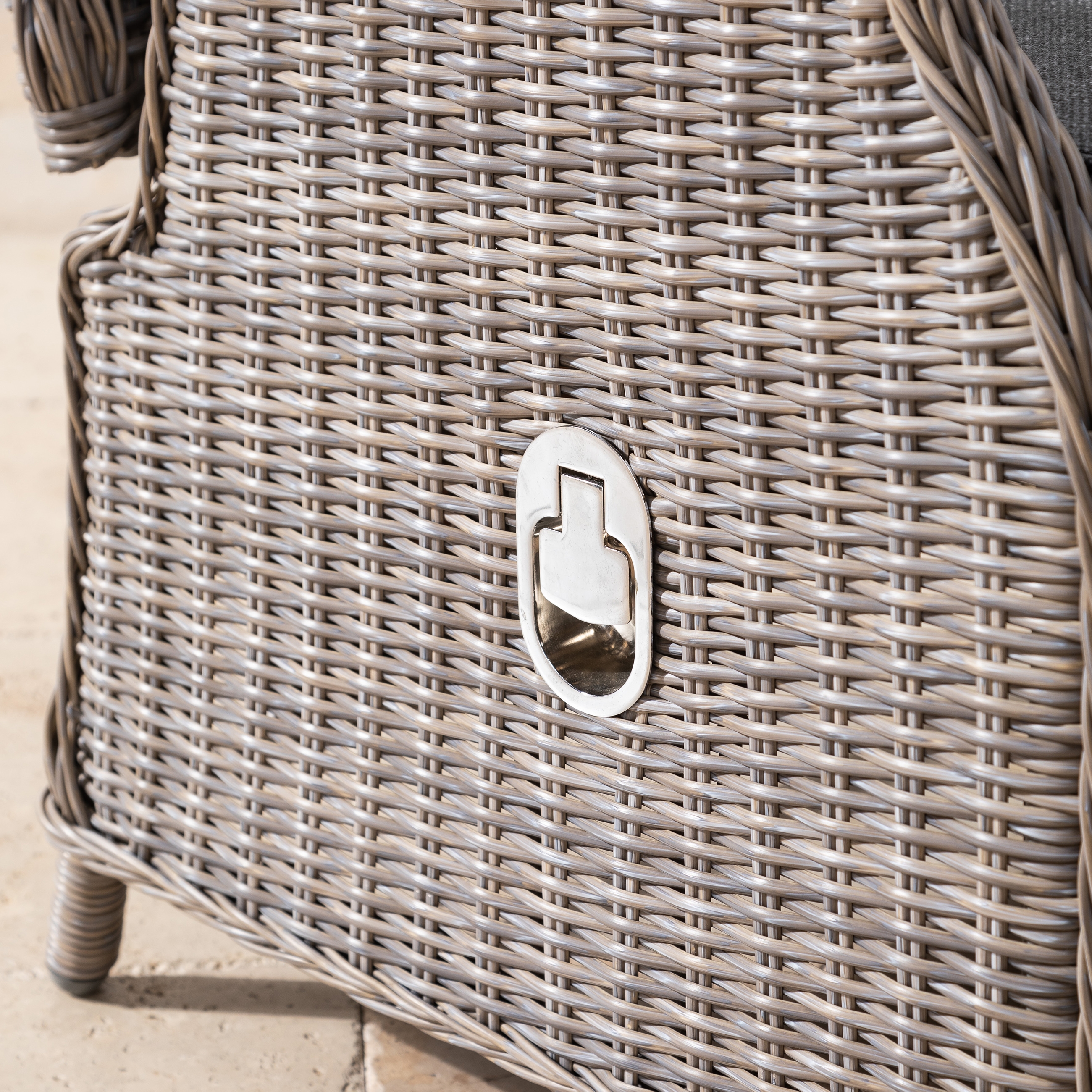 BARAKALDO  KOLÇAKLI SANDALYE