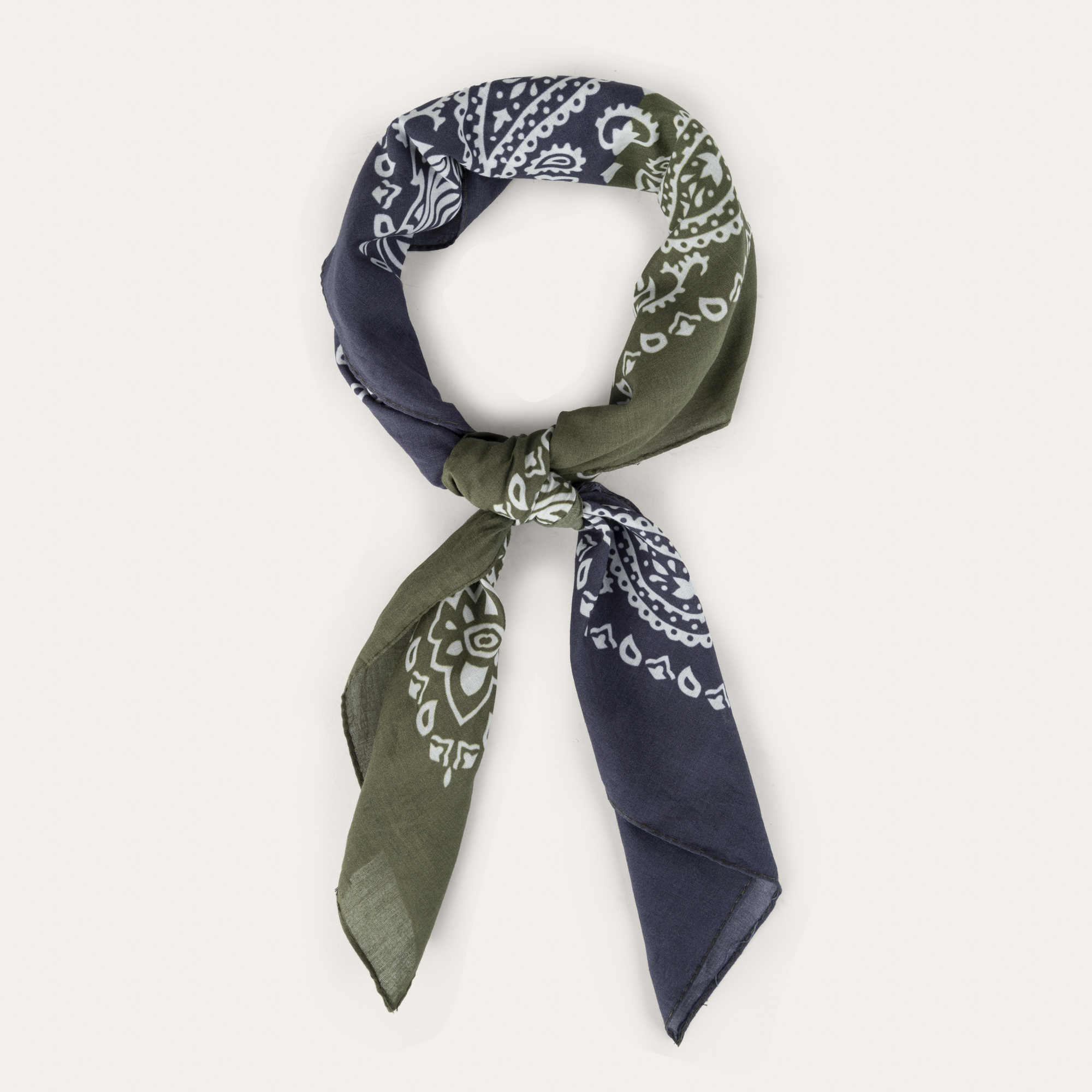 ETNİK DESENLİ FULAR