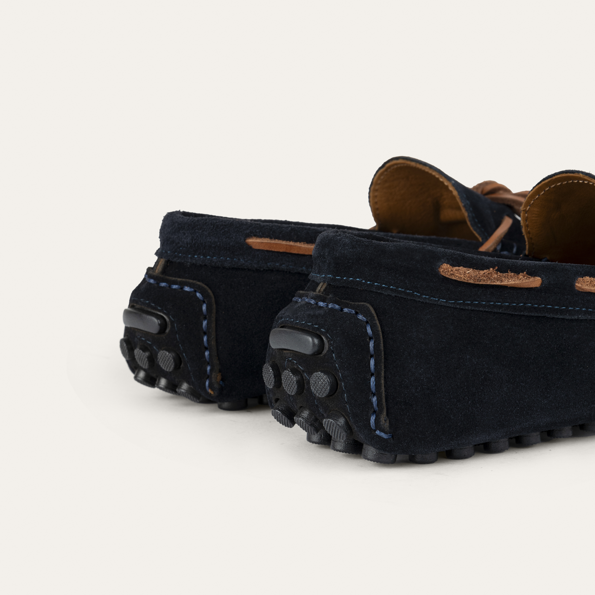 BAĞCIKLI SÜET LOAFER AYAKKABI