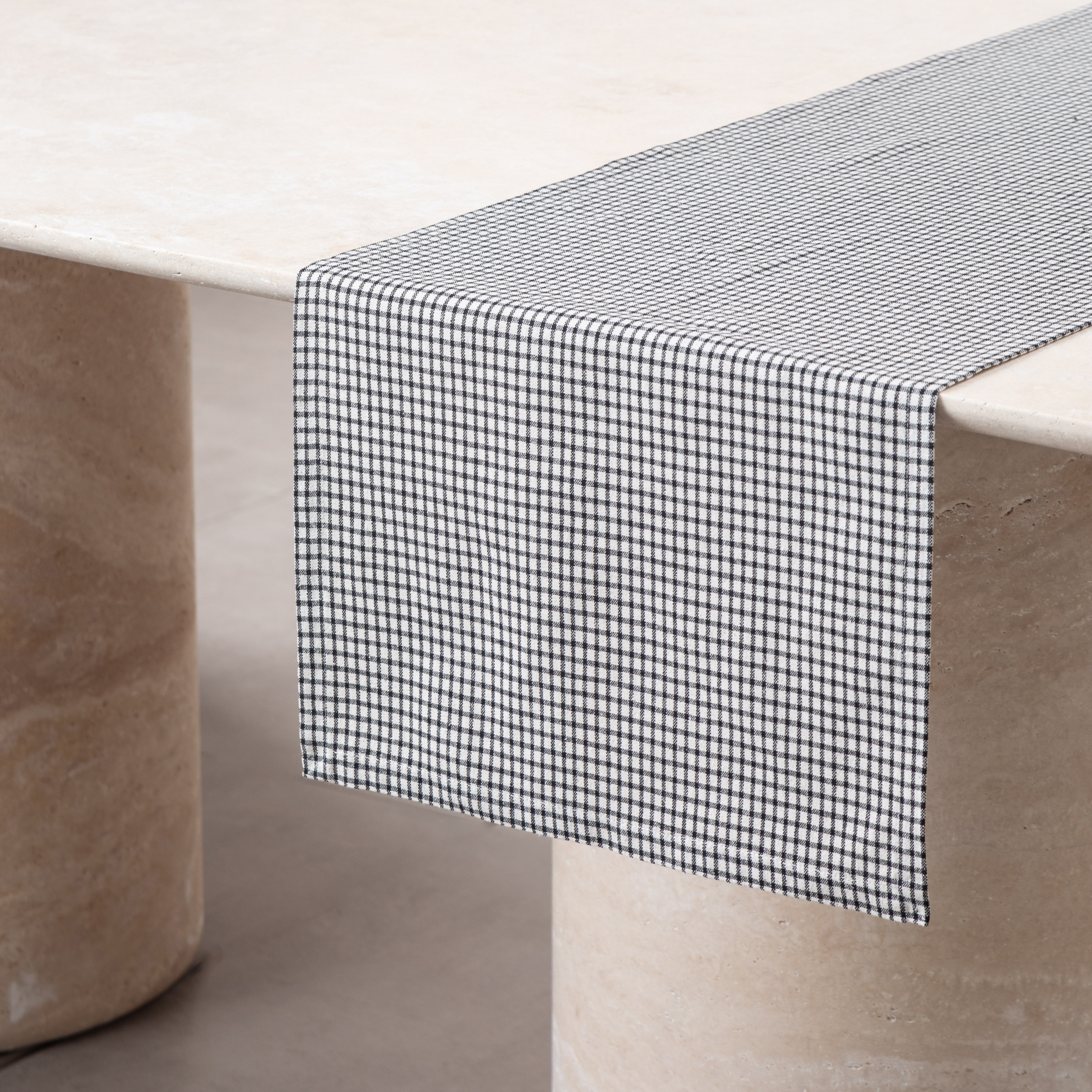 BETTY RUNNER EKRU SİYAH 40X130