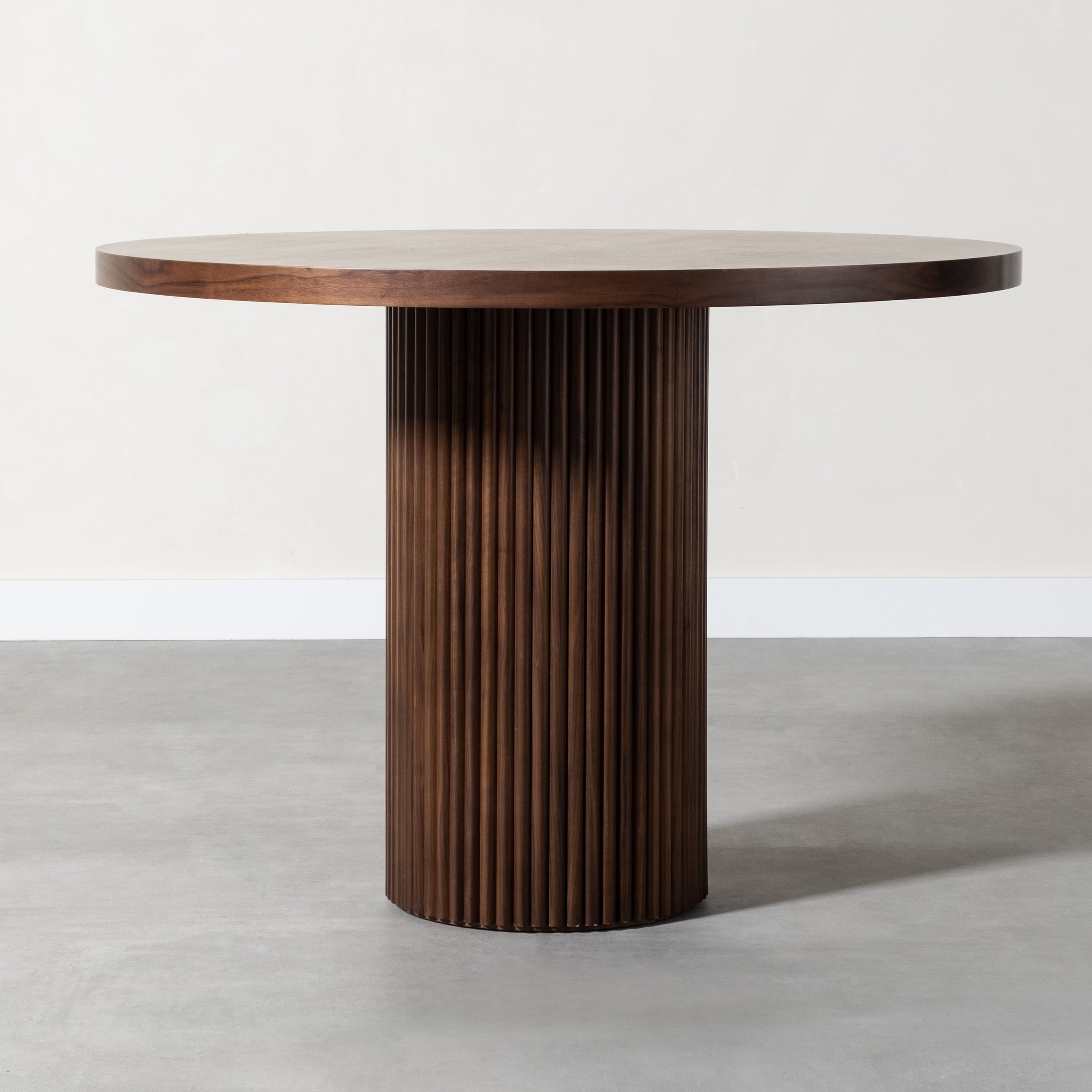 SANTA AHŞAP YUVARLAK YEMEK MASASI KAHVERENGİ