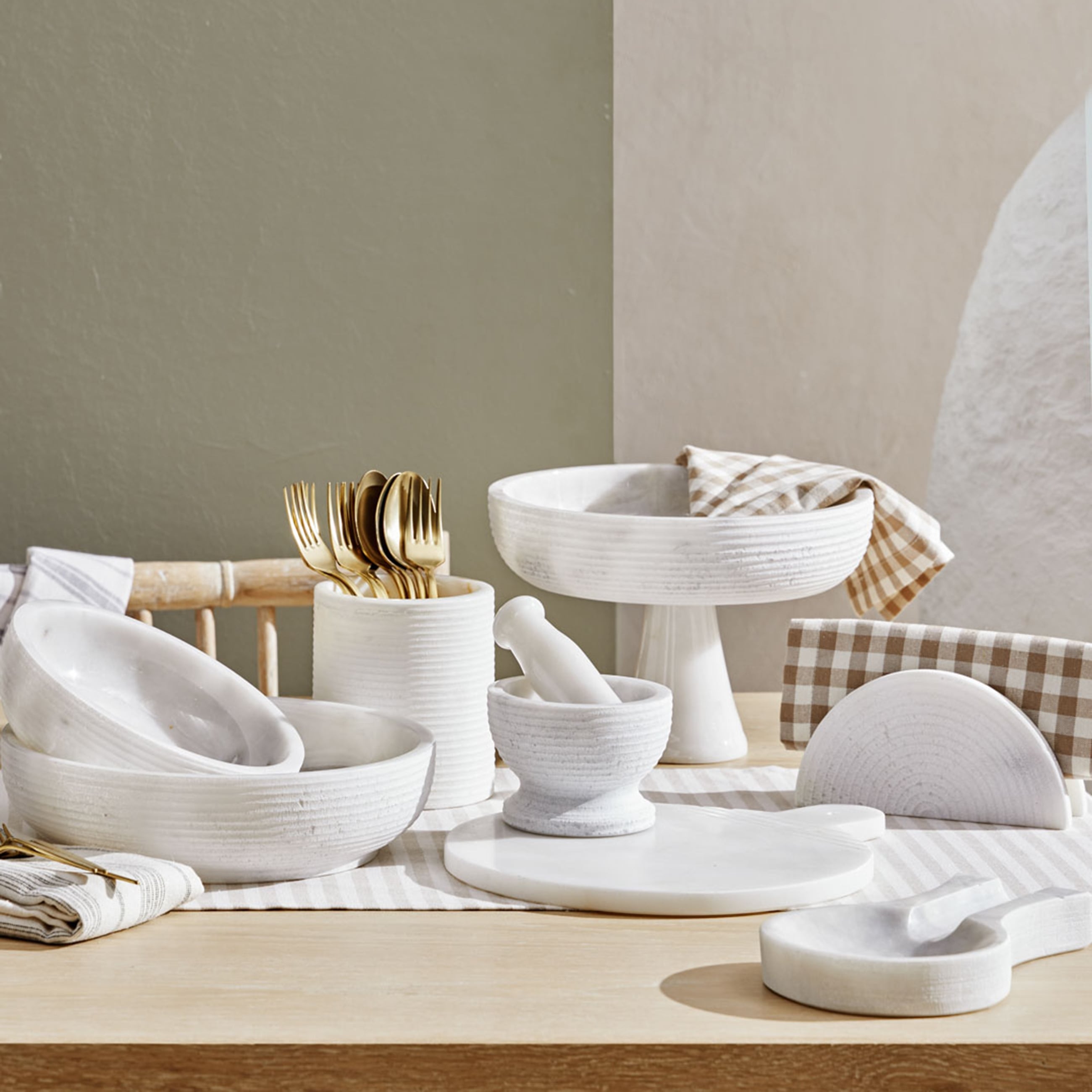 LARISSA MERMER KASE 20CM