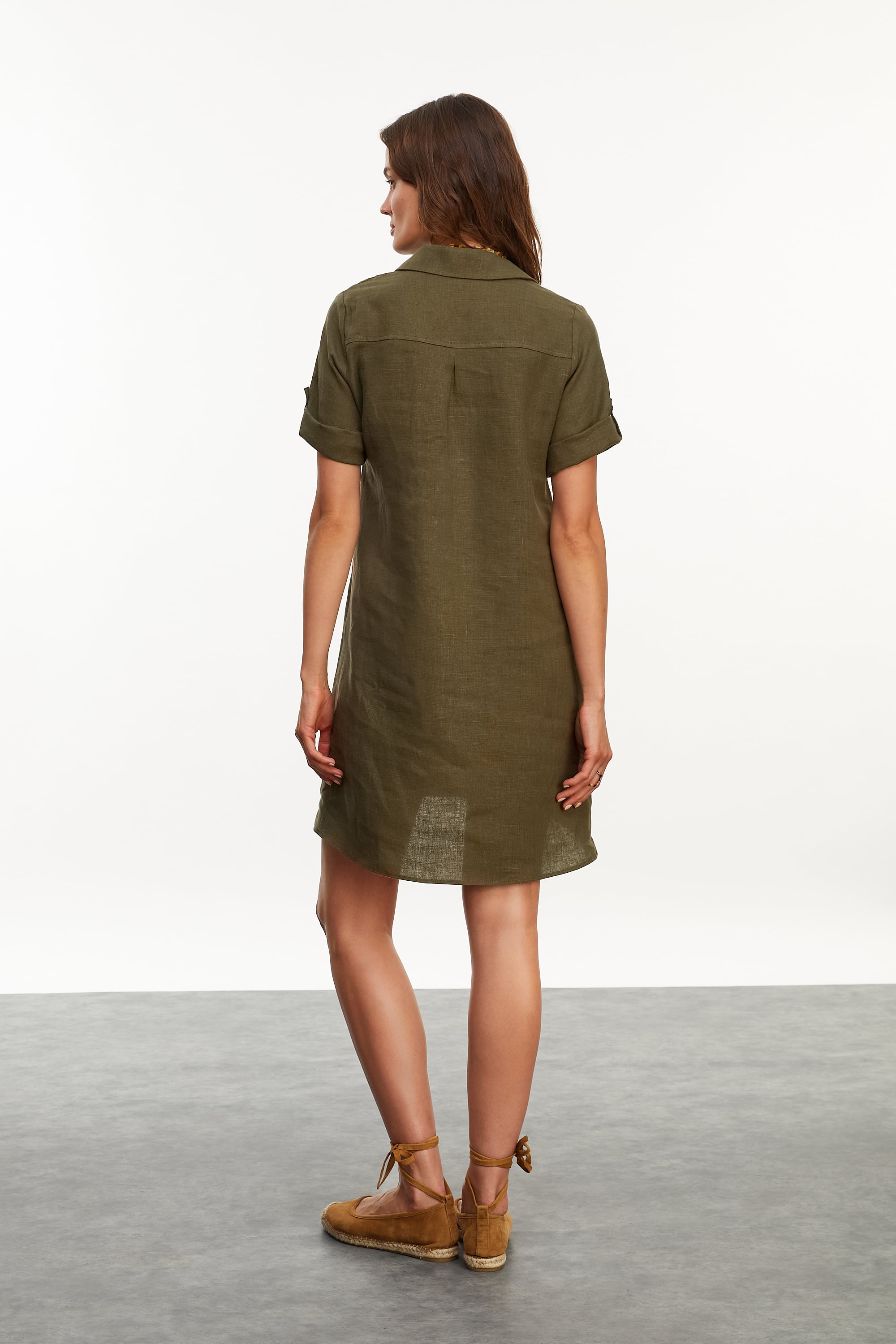 KISA KOLLU MİNİ KETEN ELBİSE