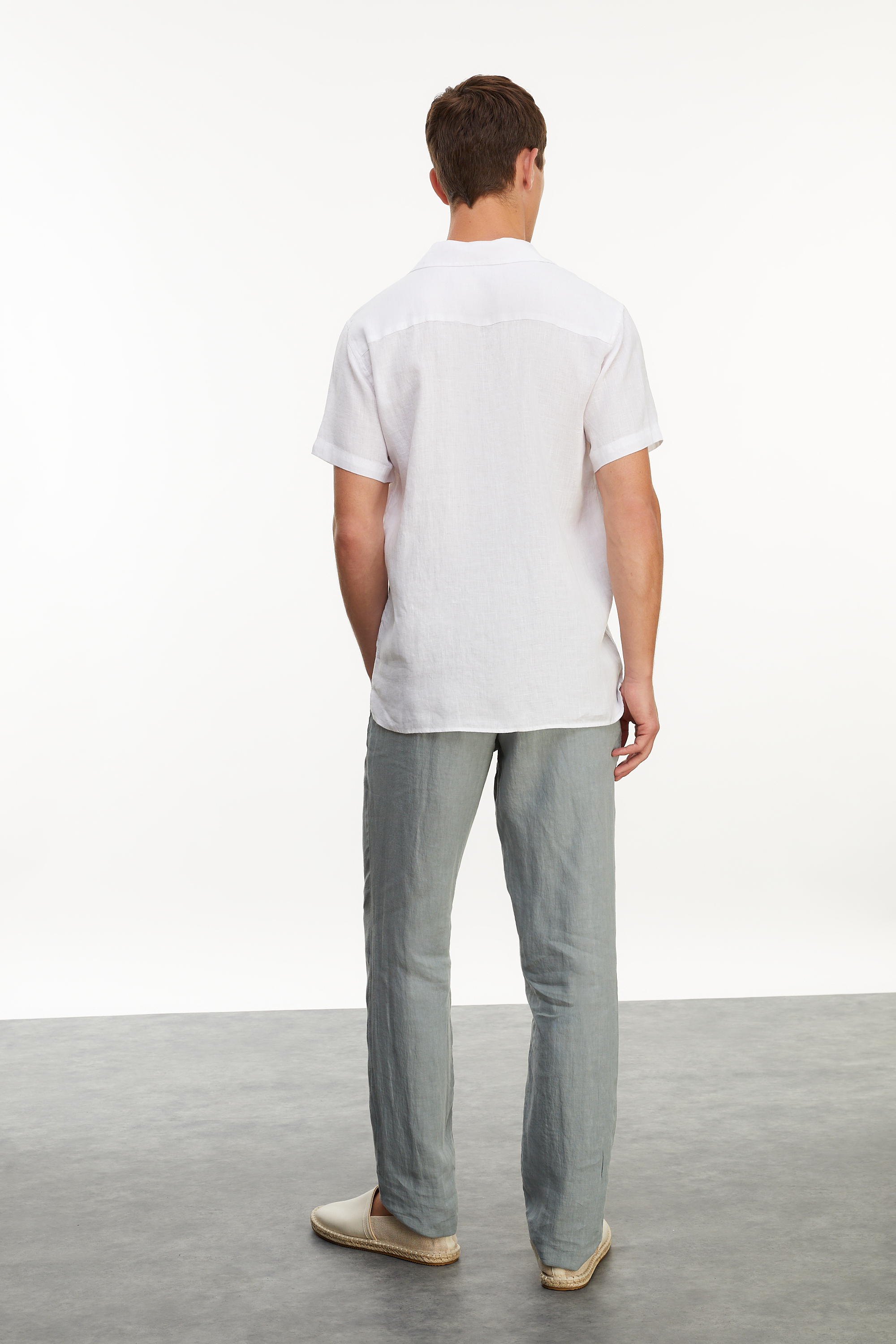 KISA KOLLU REGULAR FIT KETEN GÖMLEK