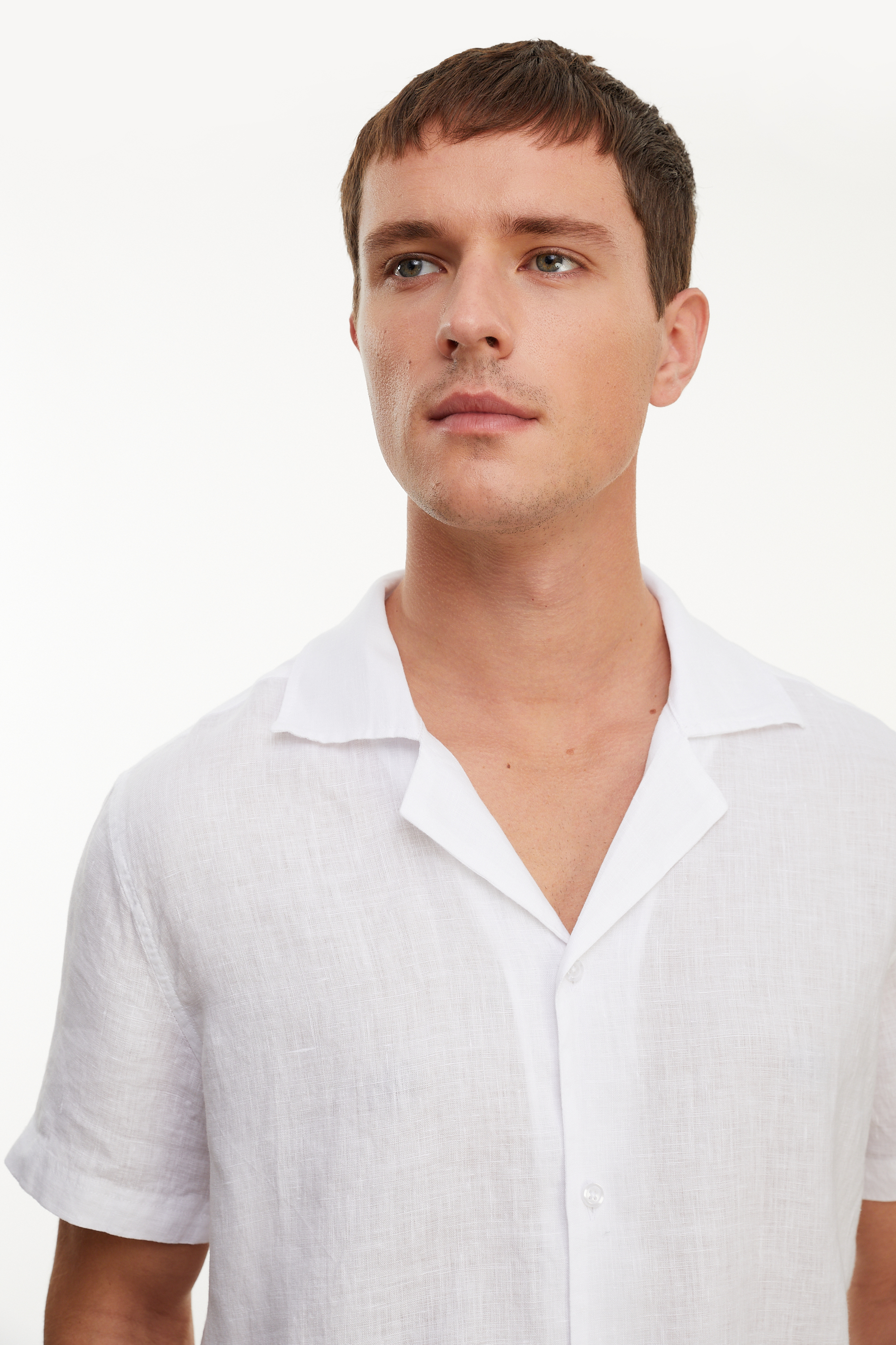 KISA KOLLU REGULAR FIT KETEN GÖMLEK