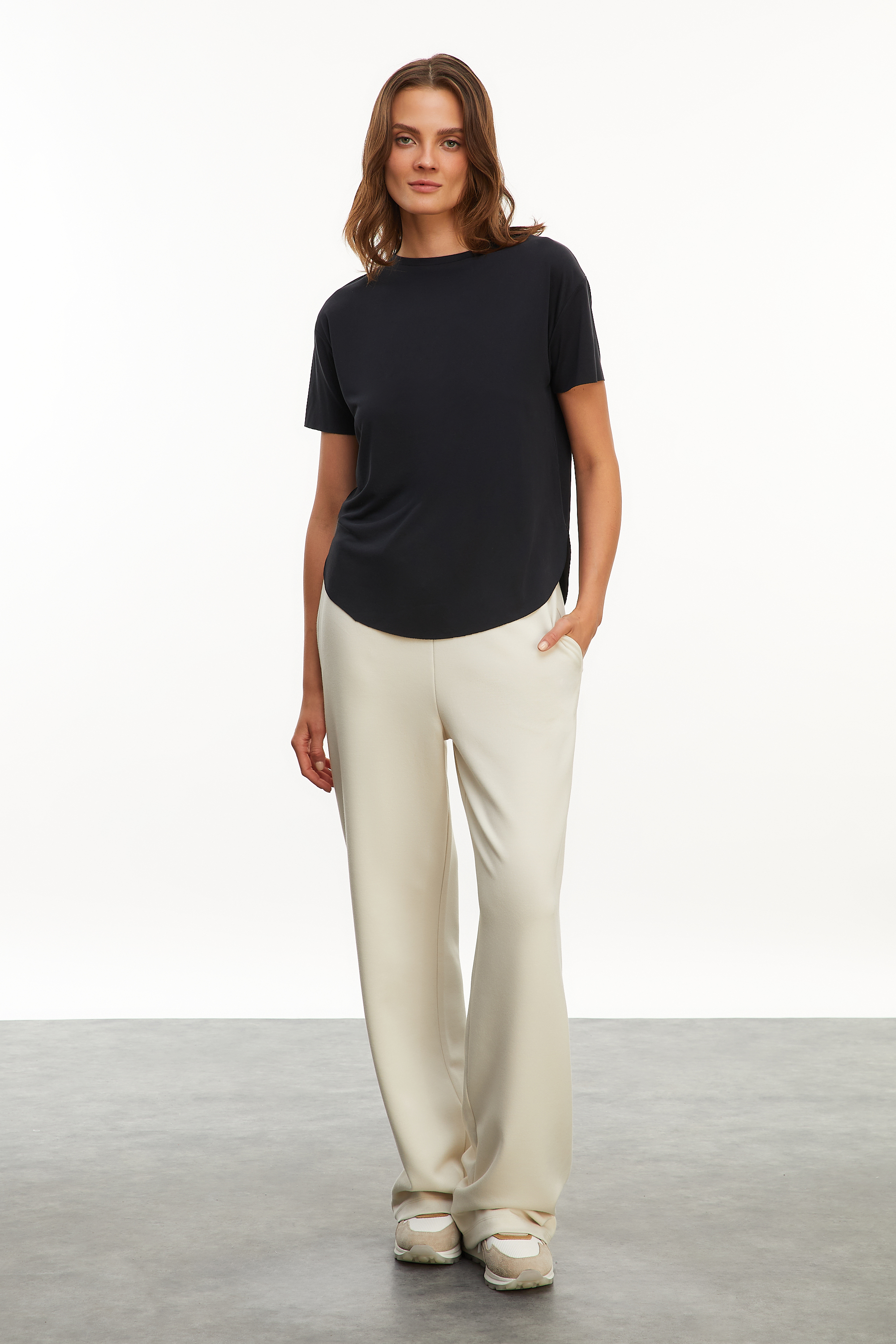 MODAL KARIŞIMLI KISA KOLLU T-SHIRT