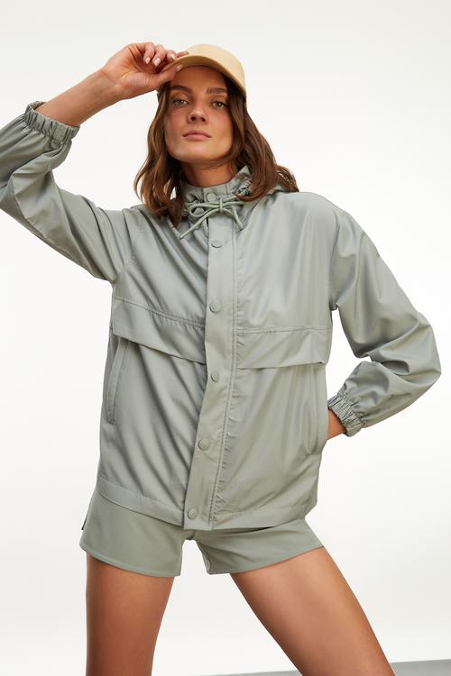  KAPÜŞONLU YAĞMURLUK